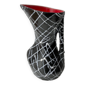 Vase spaghetti forme libre en céramique rouge et noir, Vallauris années 50