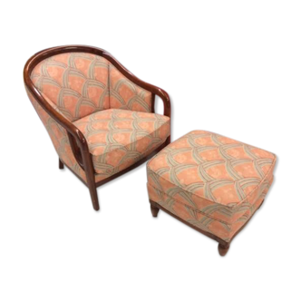Toad armchair with footrest