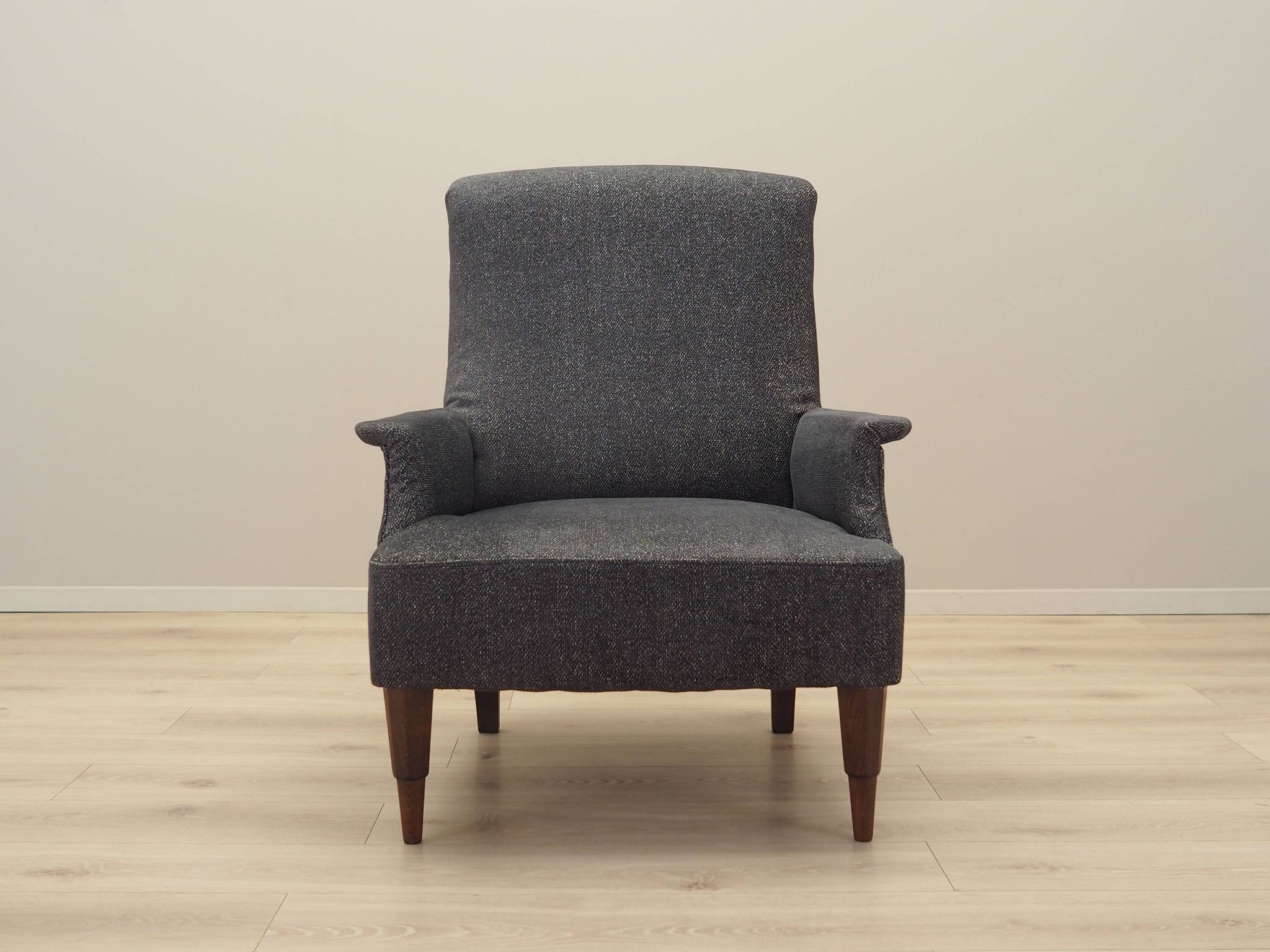 Grey armchair, Italian design, 1970s, production: Italy
