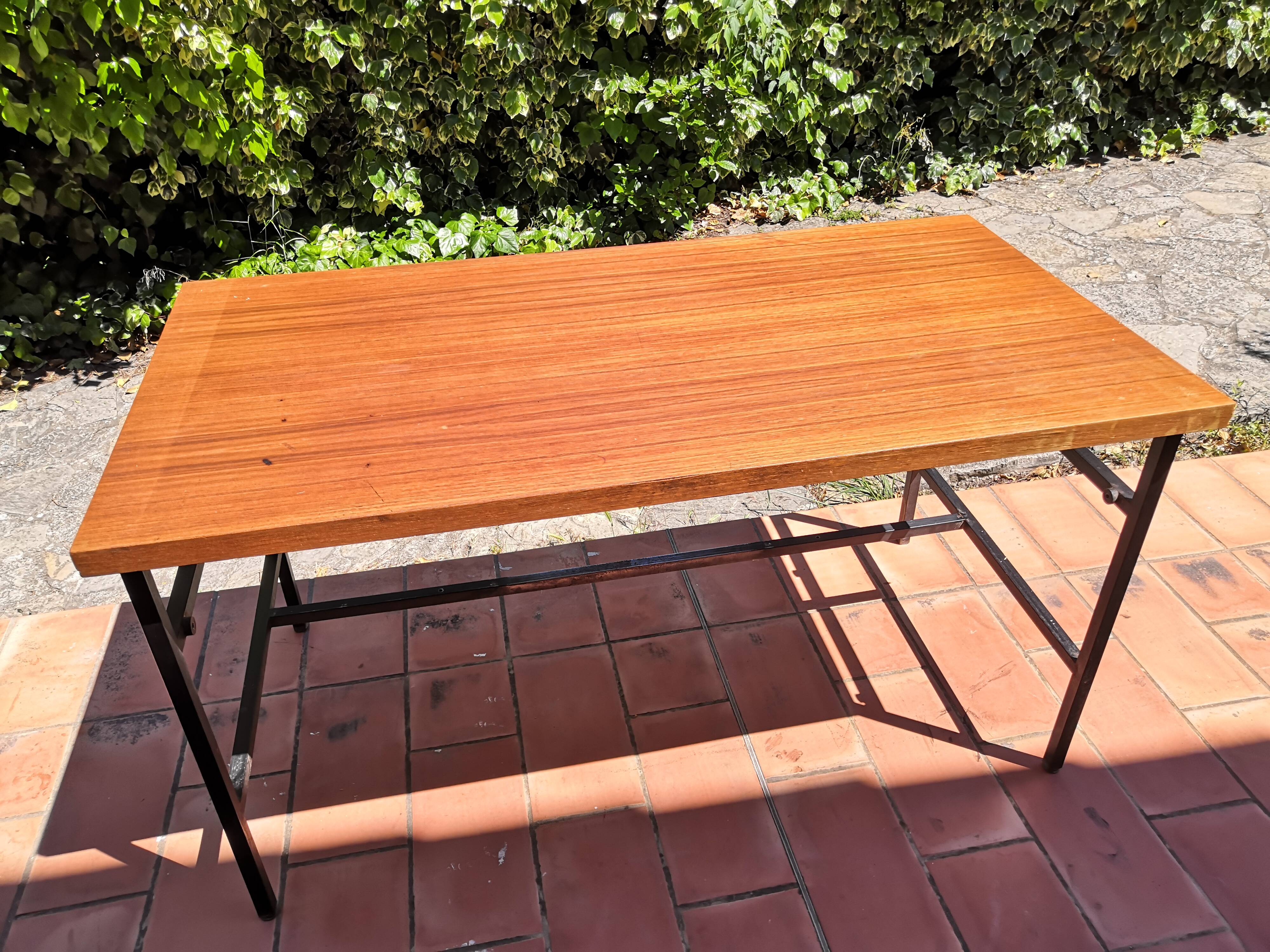 Metal and wood dining table for 6/8 people 145 cm vintage