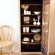 Armoire bonnetière Art Déco vitrée
