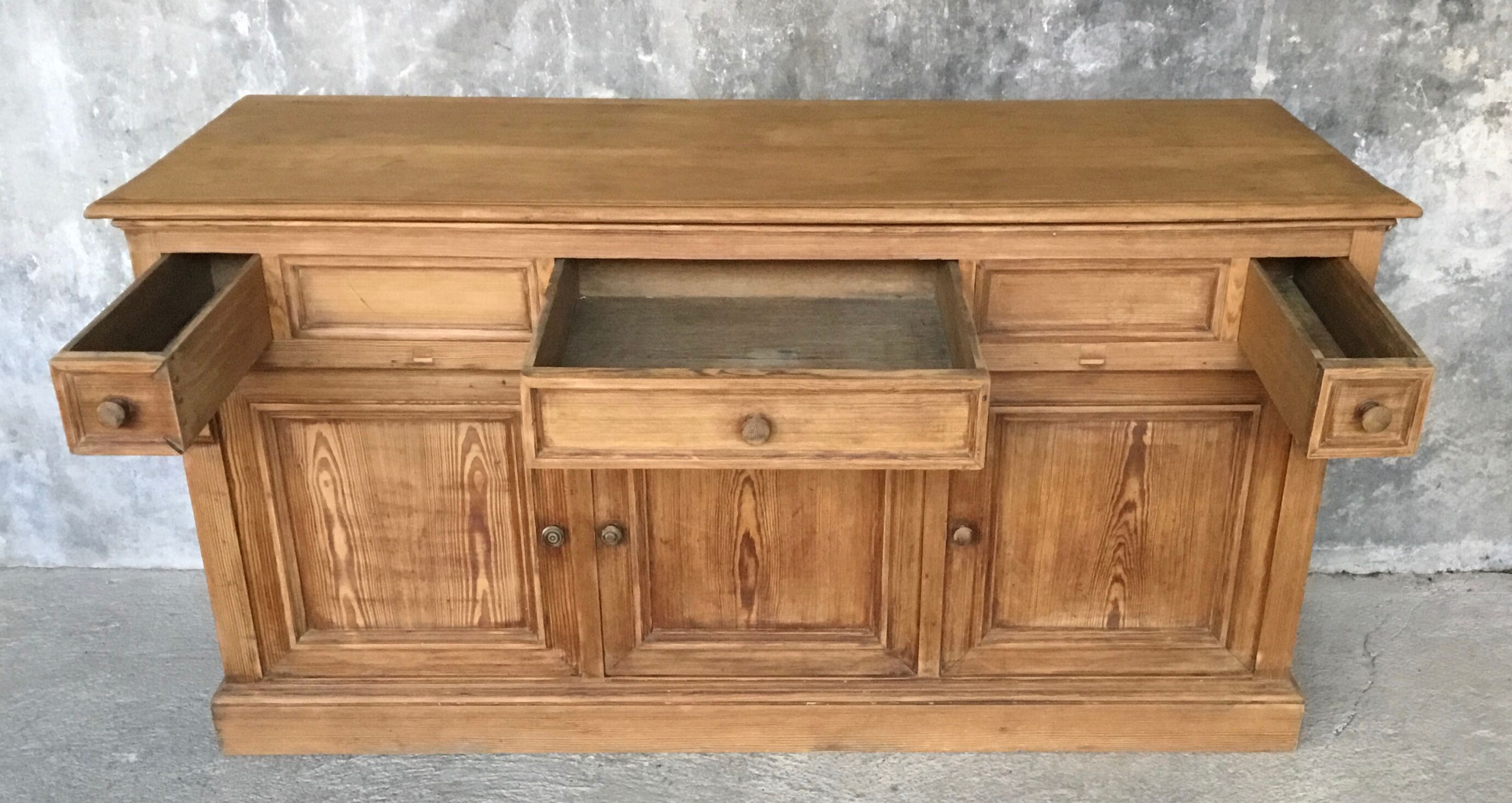 Counter or low sideboard in solid wood - craft furniture