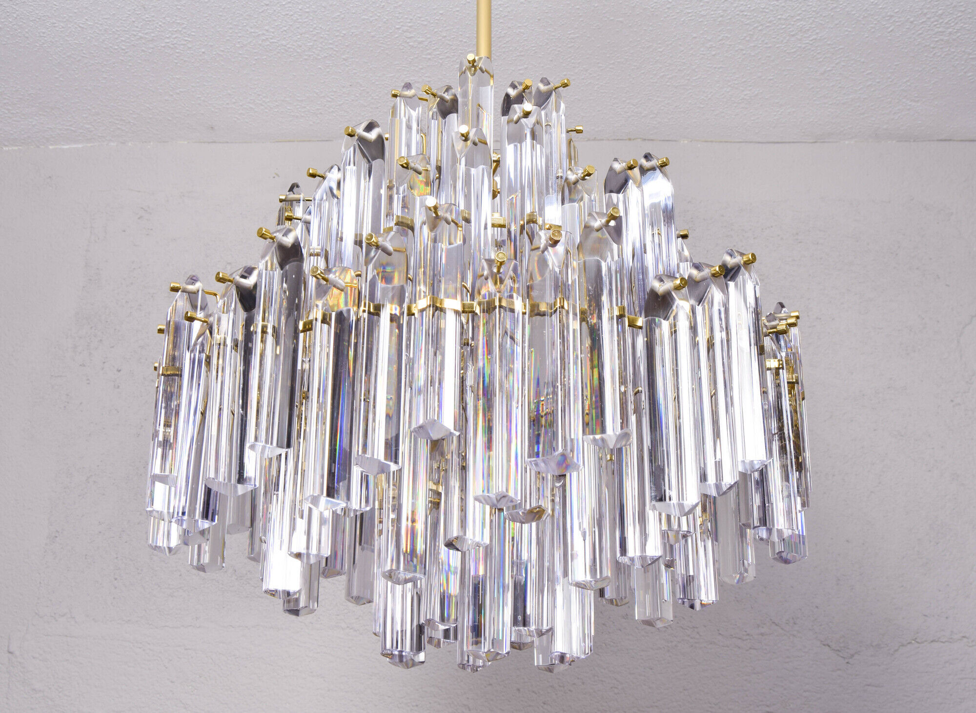 Large Venini Mid Century Italian Modern Triedri Murano Glass Chandelier