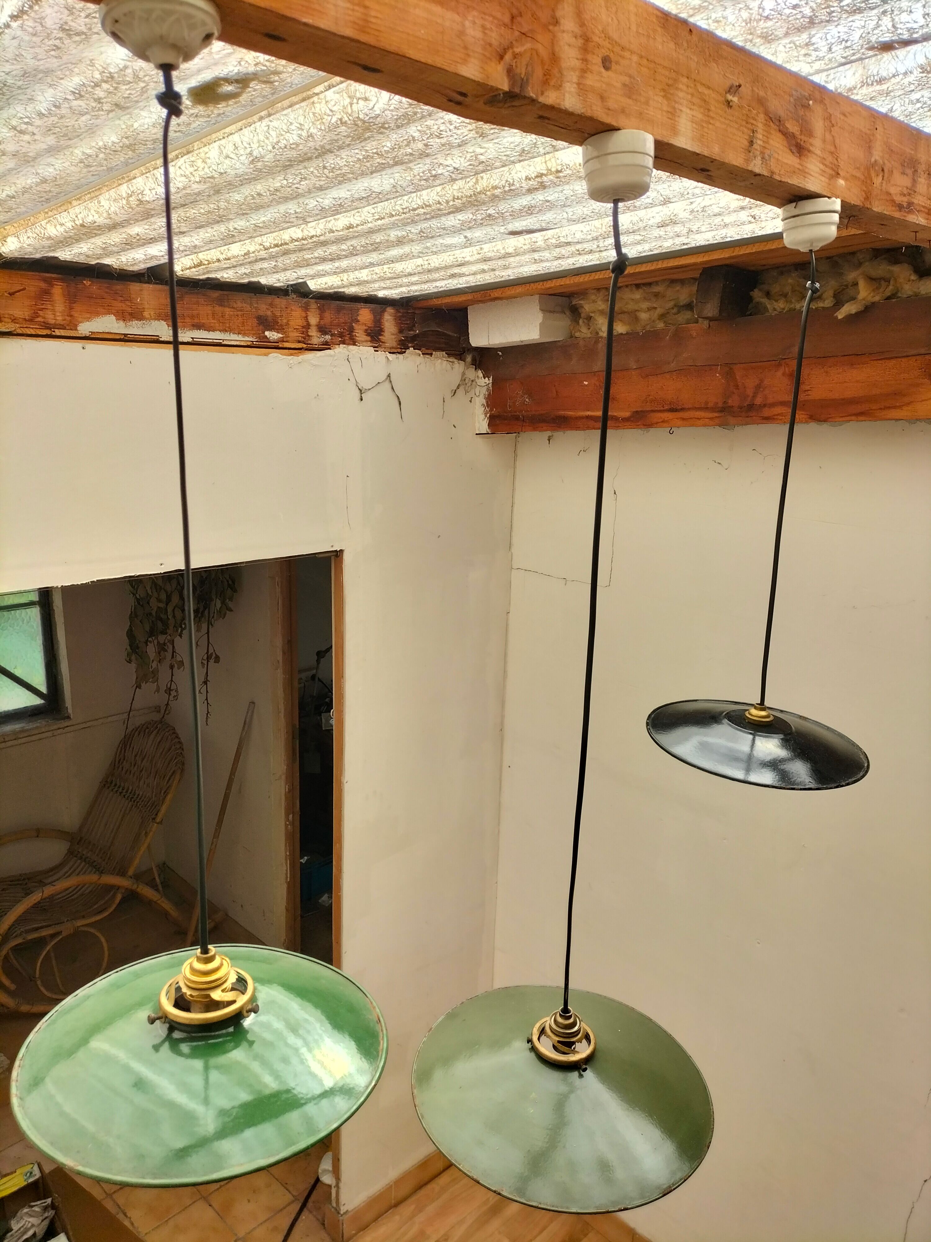 Series of 3 industrial suspensions
