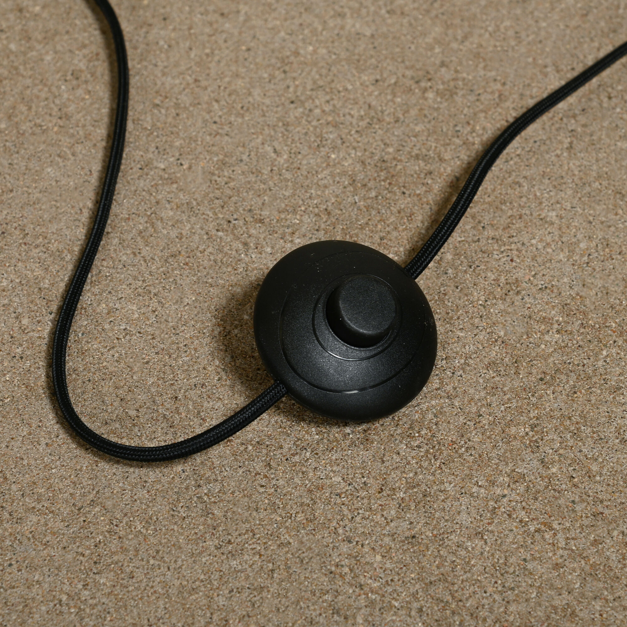 Isamu Noguchi Akari Light Sculpture Model UF4-L10 Handcrafted by Ozeki, Japan