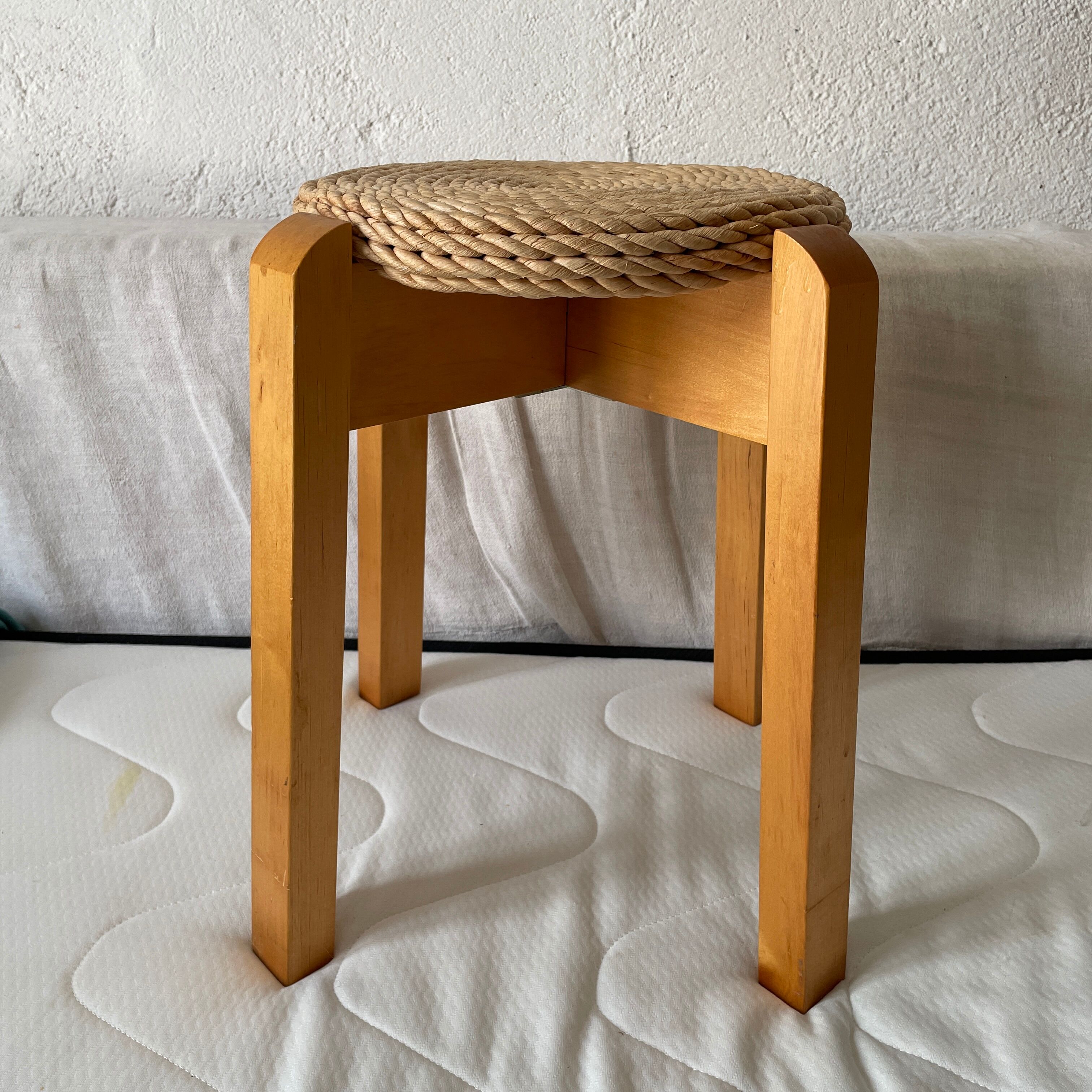 Tabouret design scandinave bois et corde 1970