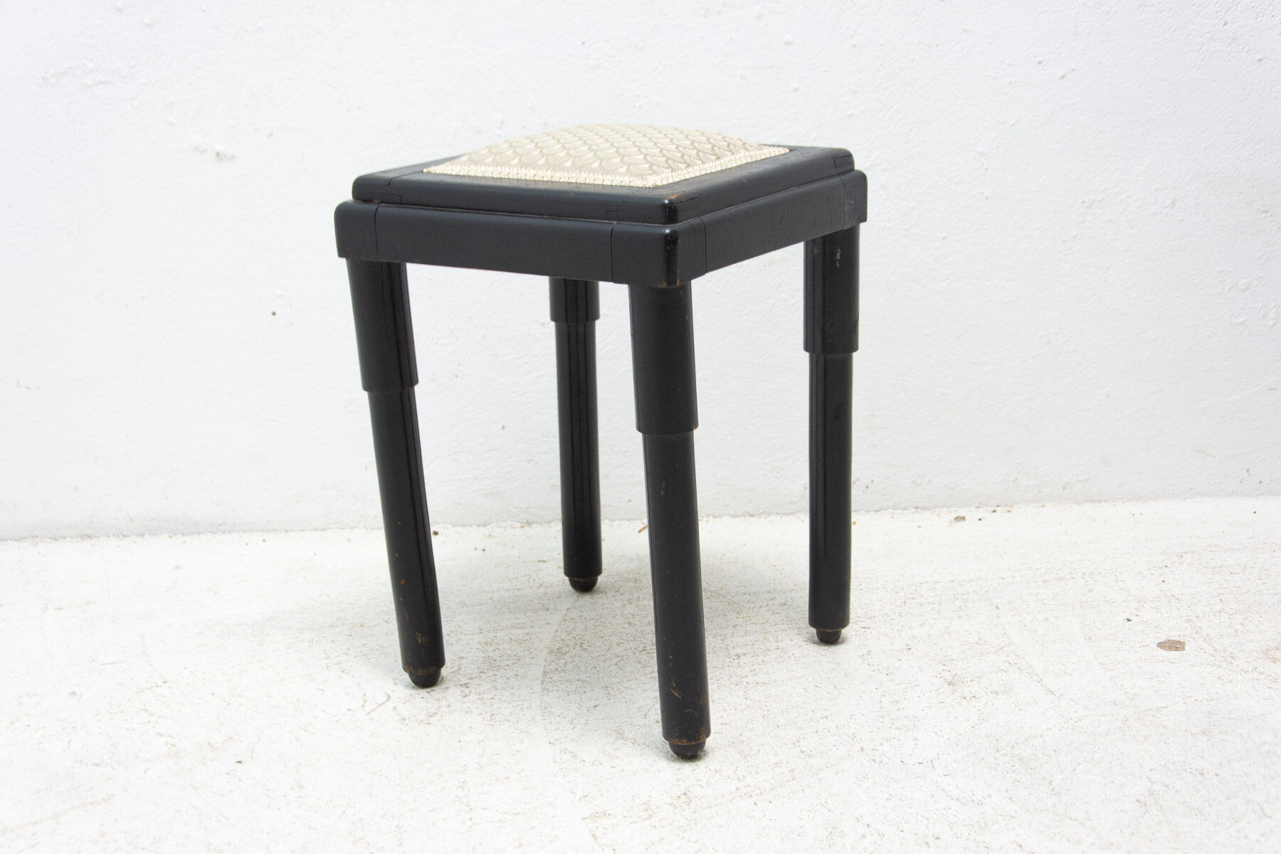 Tabouret rembourré historicisme repose-pieds années 1910, Autriche Hongrie