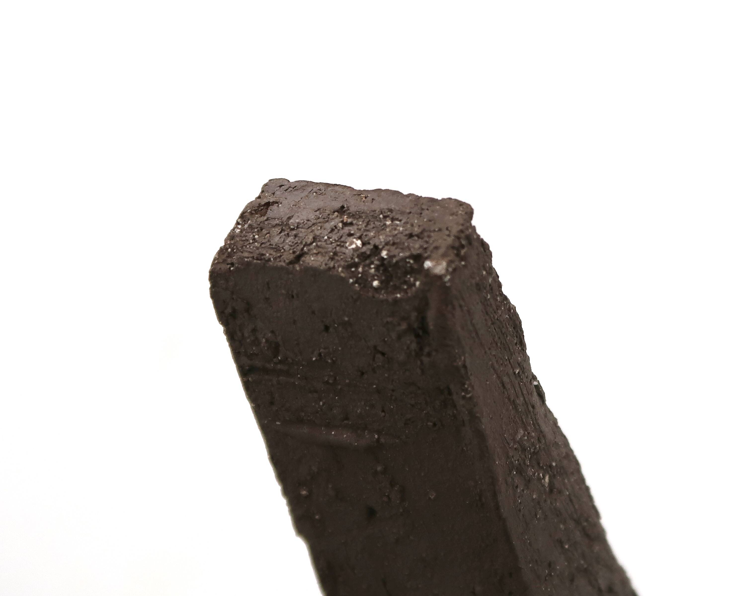 Unique concrete teapot by FCK Frédérick Gautier