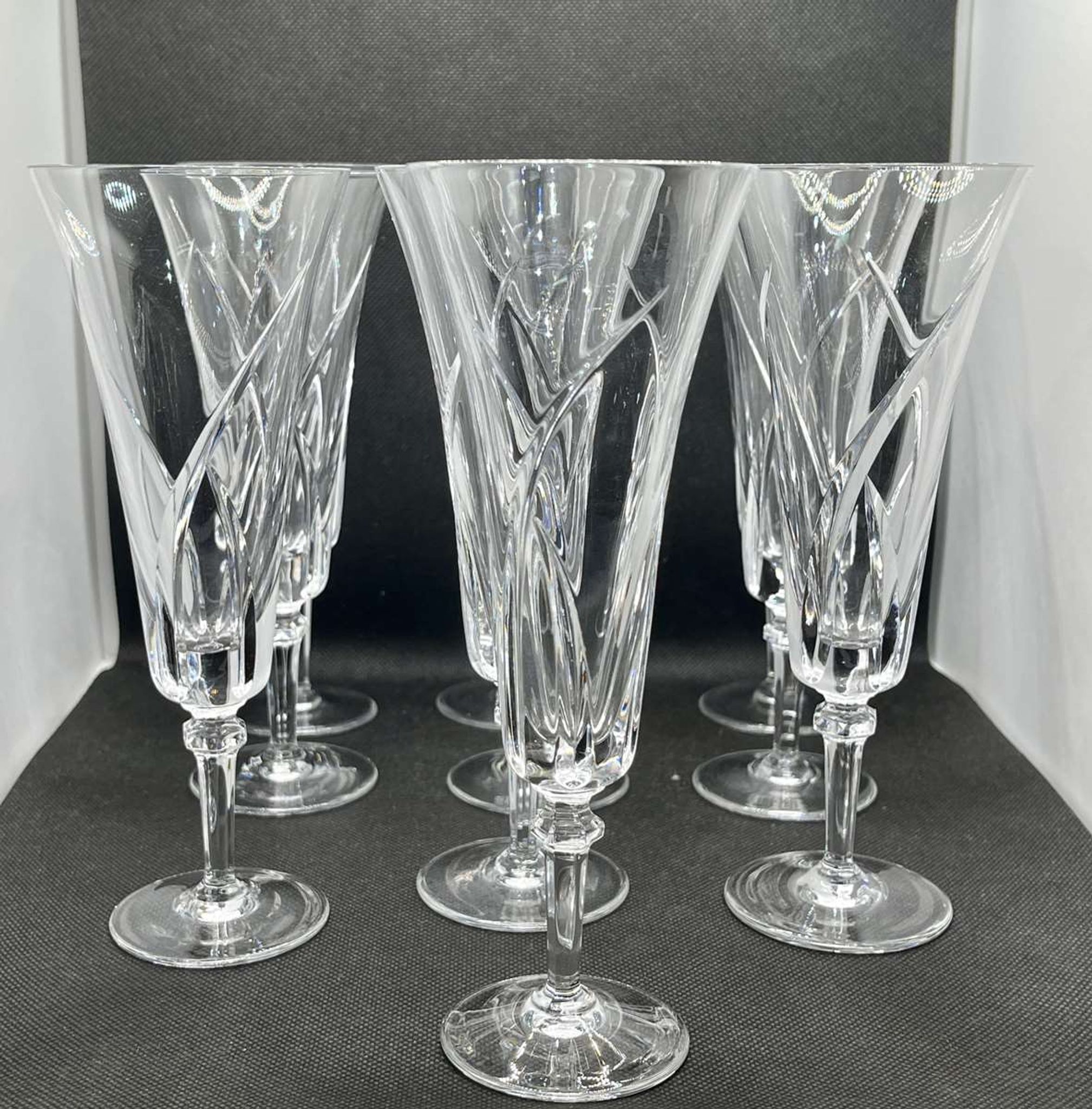 Set of 10 crystal champagne flutes from Sèvres, Niagara model from the 1950s.