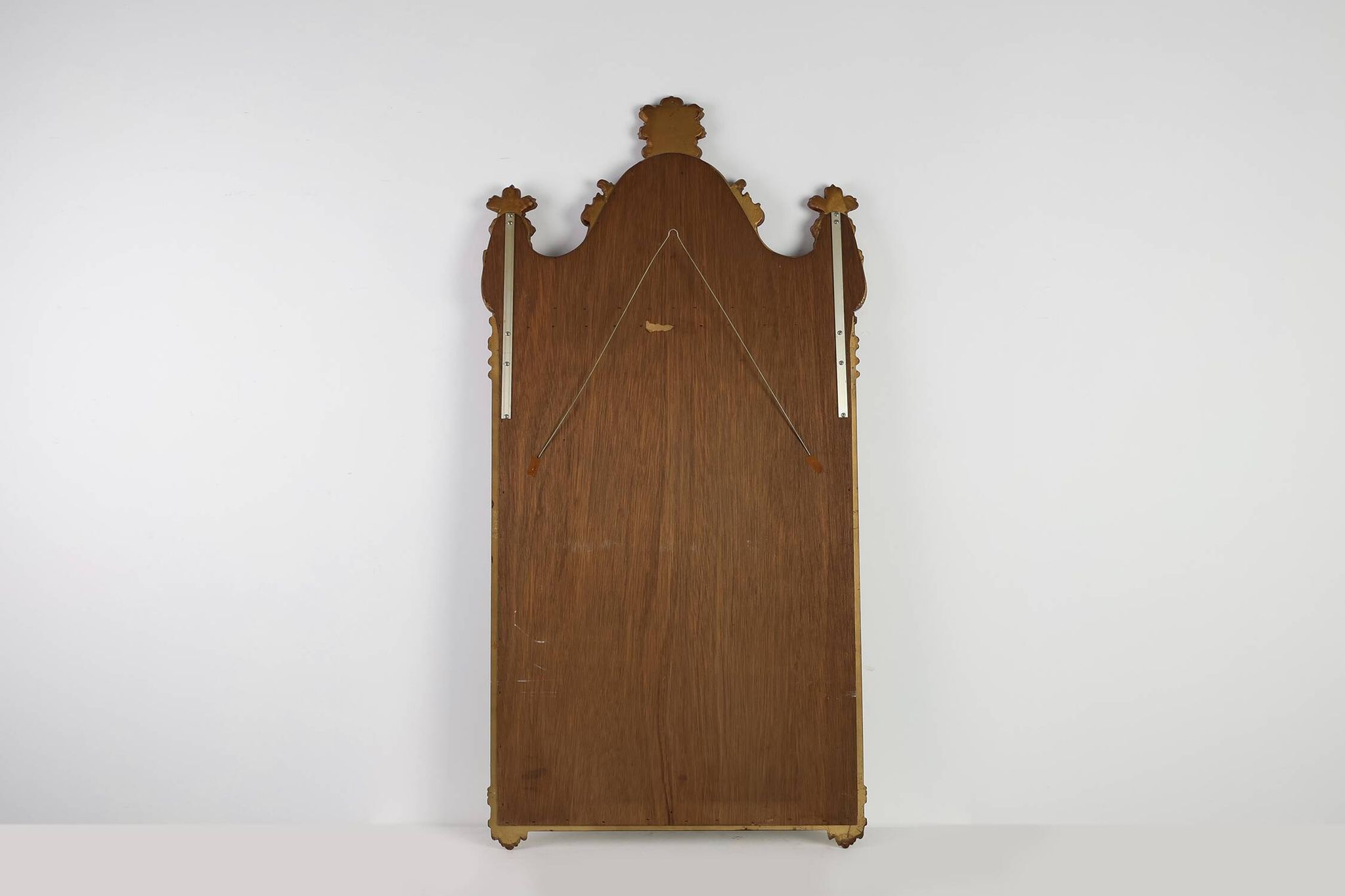 Miroir rococo-vénitien belge du XXe siècle en bois doré