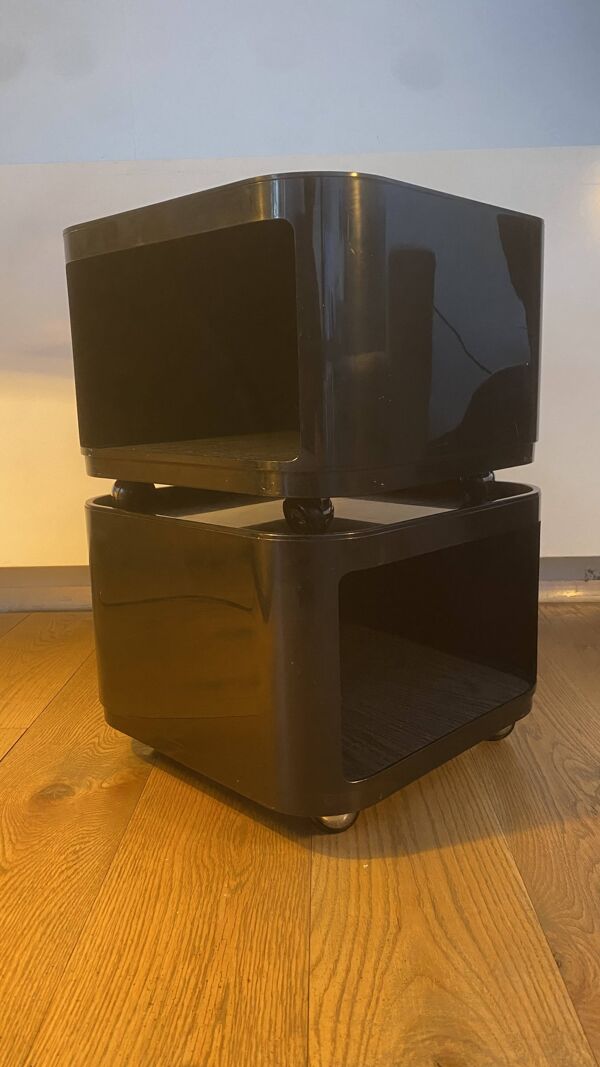 Anna Castelli pair of black Componibili night tables