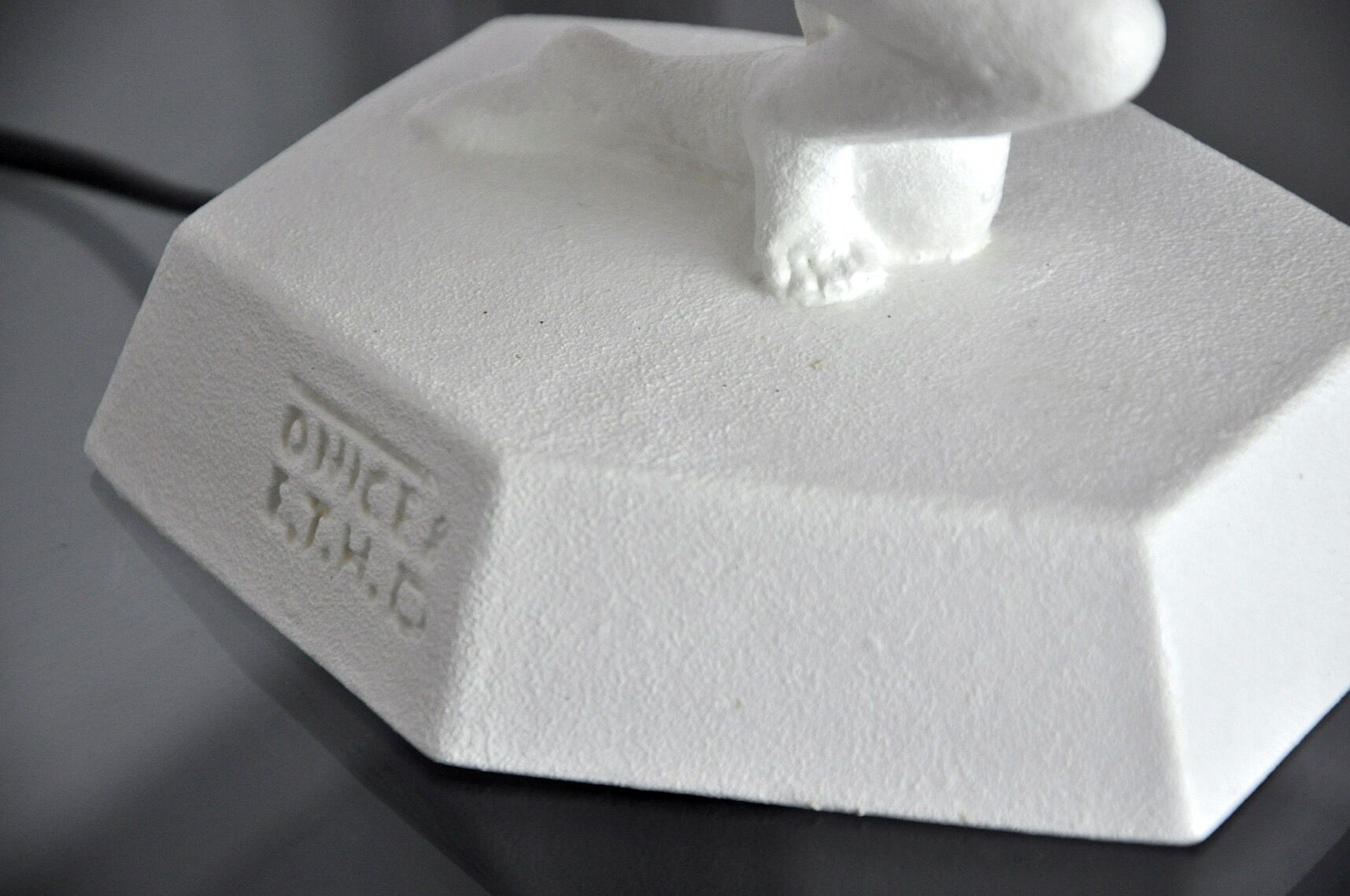 Pair of lamps "Woman with the ball" by Onices Eth 1980