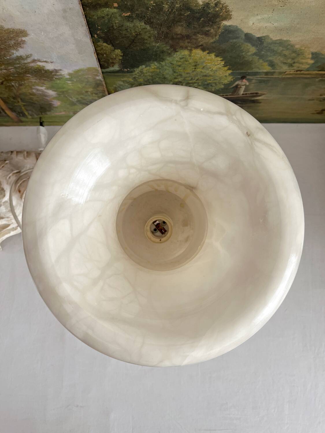 Vintage alabaster-style Medici vase table lamp in resin