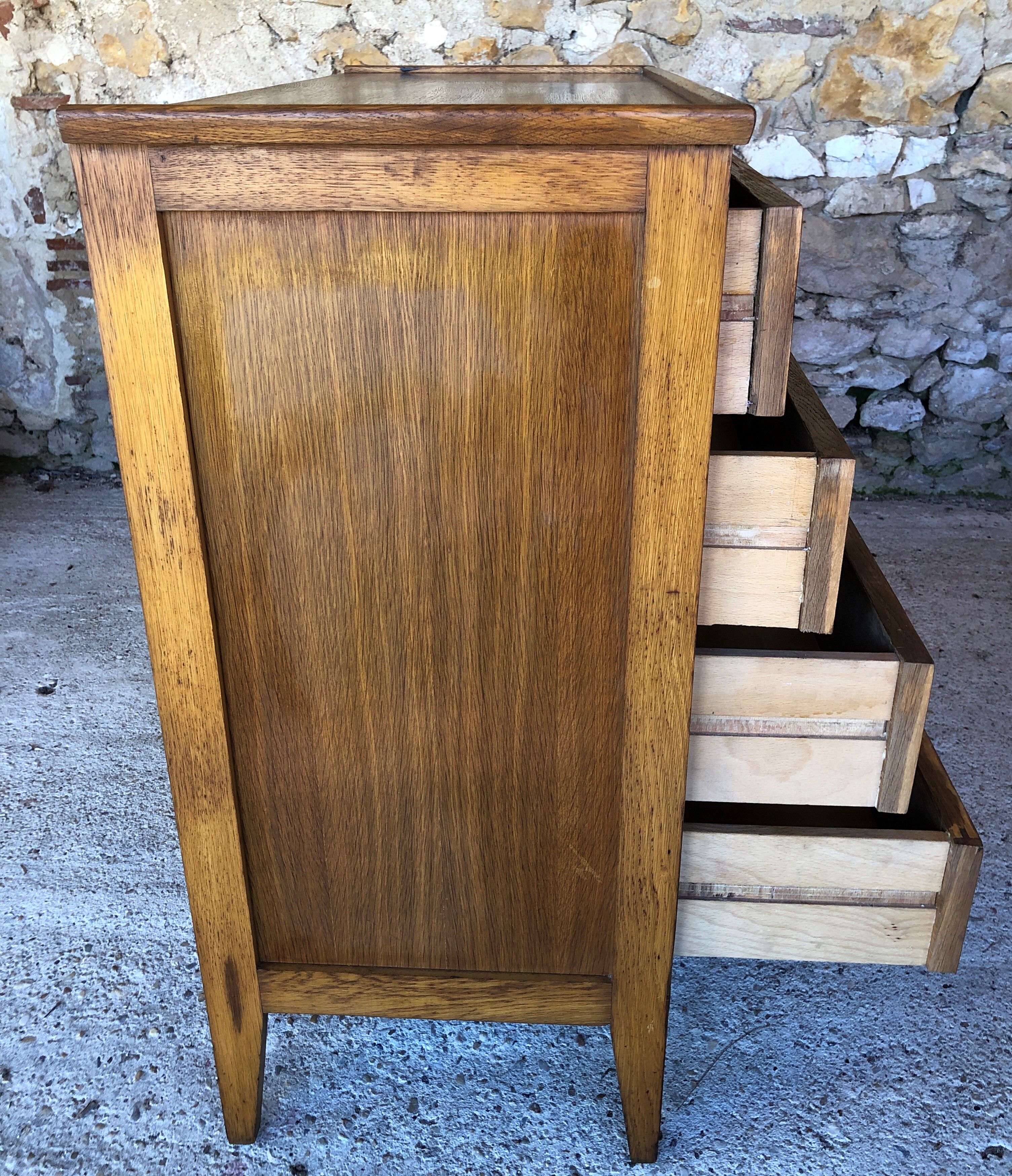 Vintage dresser 1960