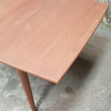 Scandinavian table extansible