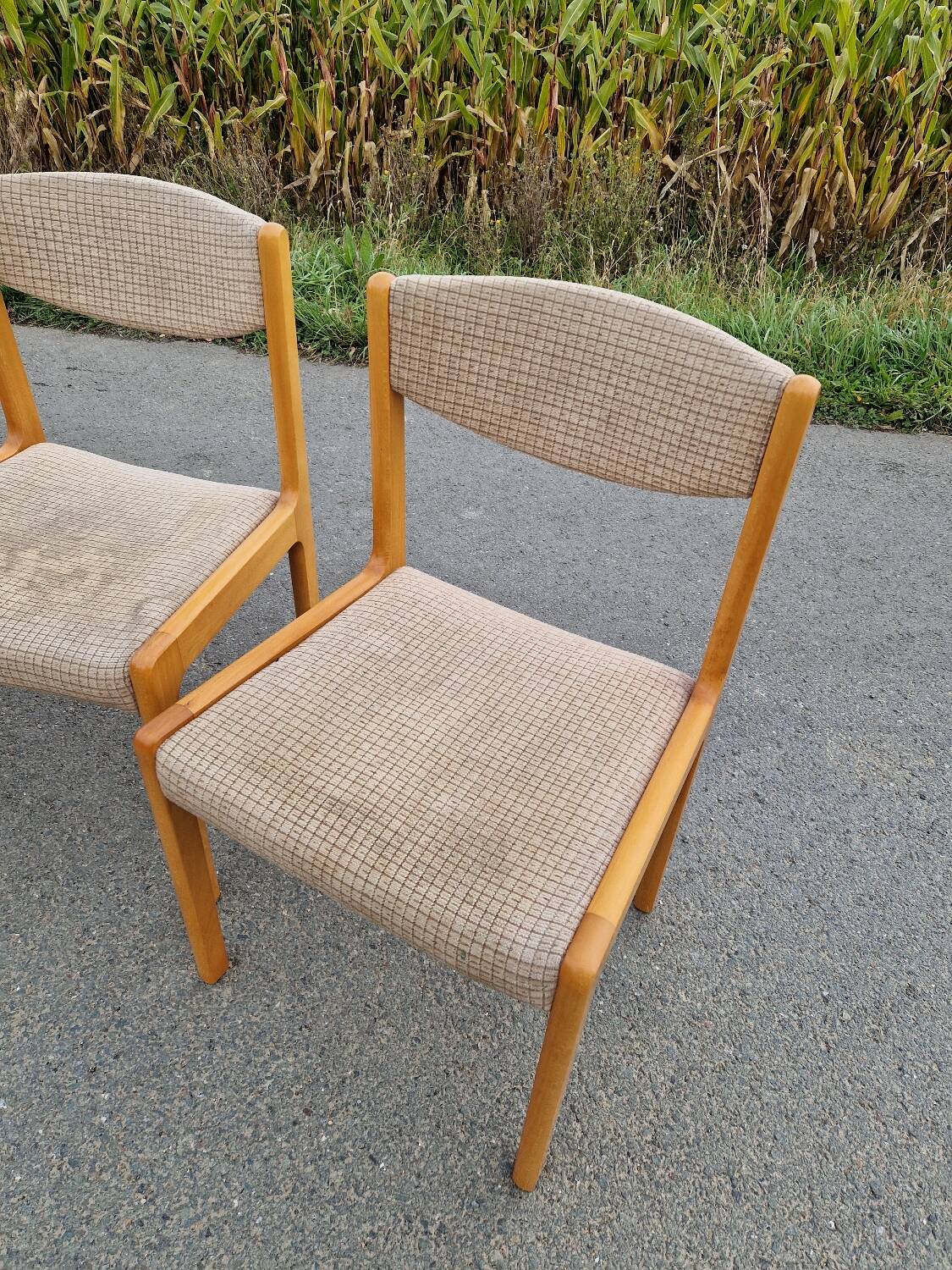 Set of 6 vintage beech chairs to clean or reupholster