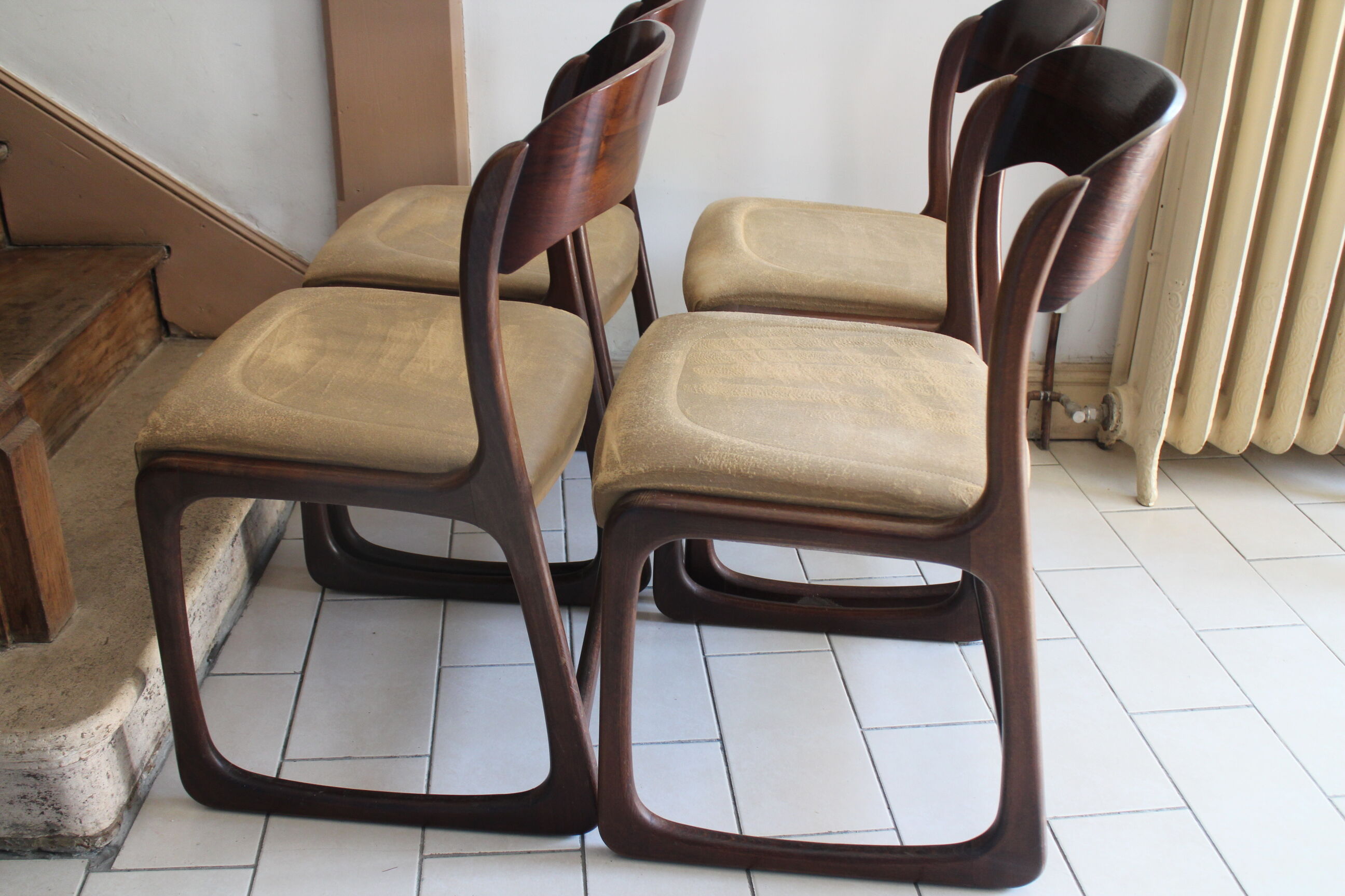 Série de 4 chaises traineau Baumann