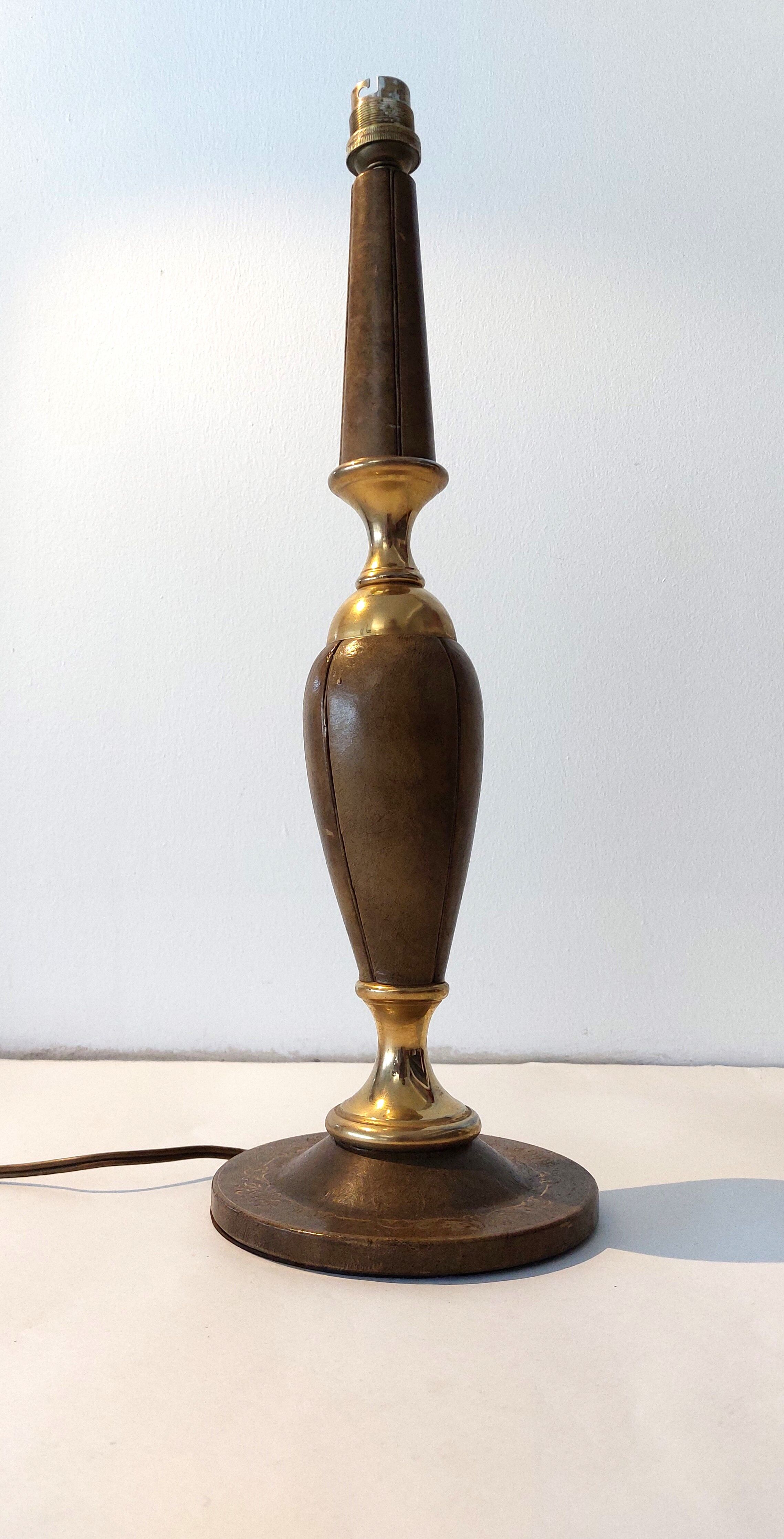 Le Tanneur 1960 lamp stand in leather and gilded brass