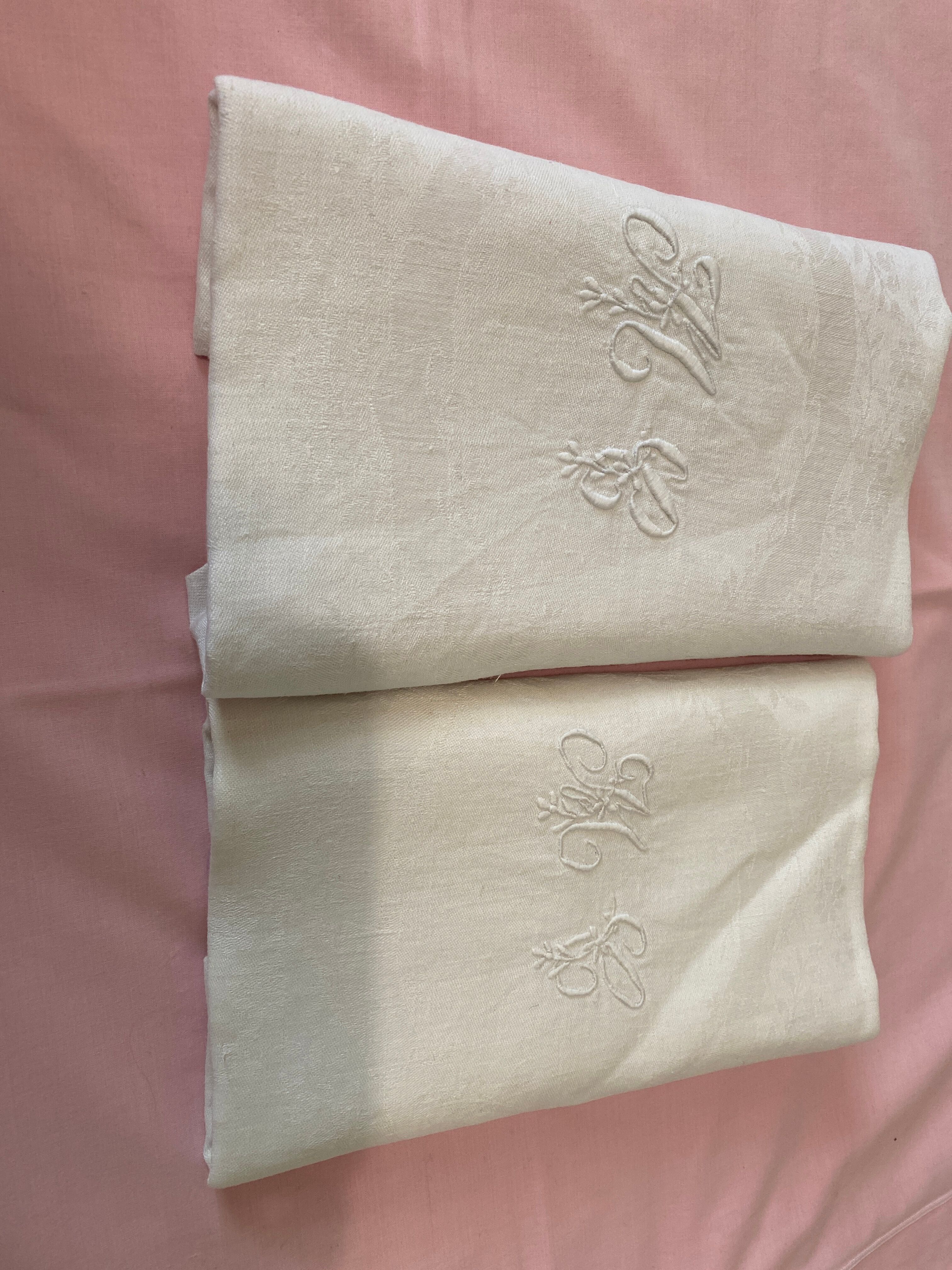 Lot de serviettes monograme MC