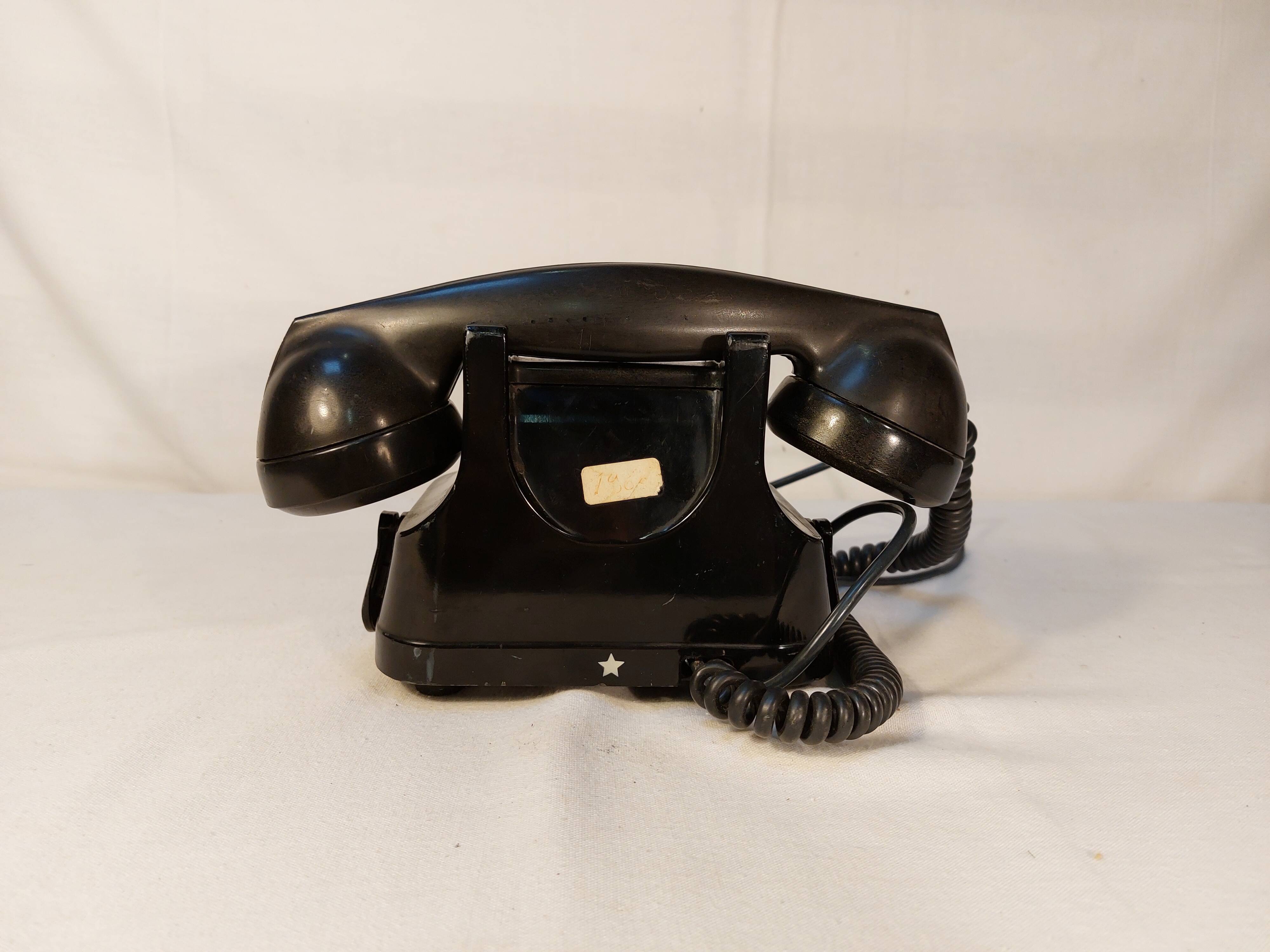 Old Belgian RTT 56B dial telephone in black bakelite