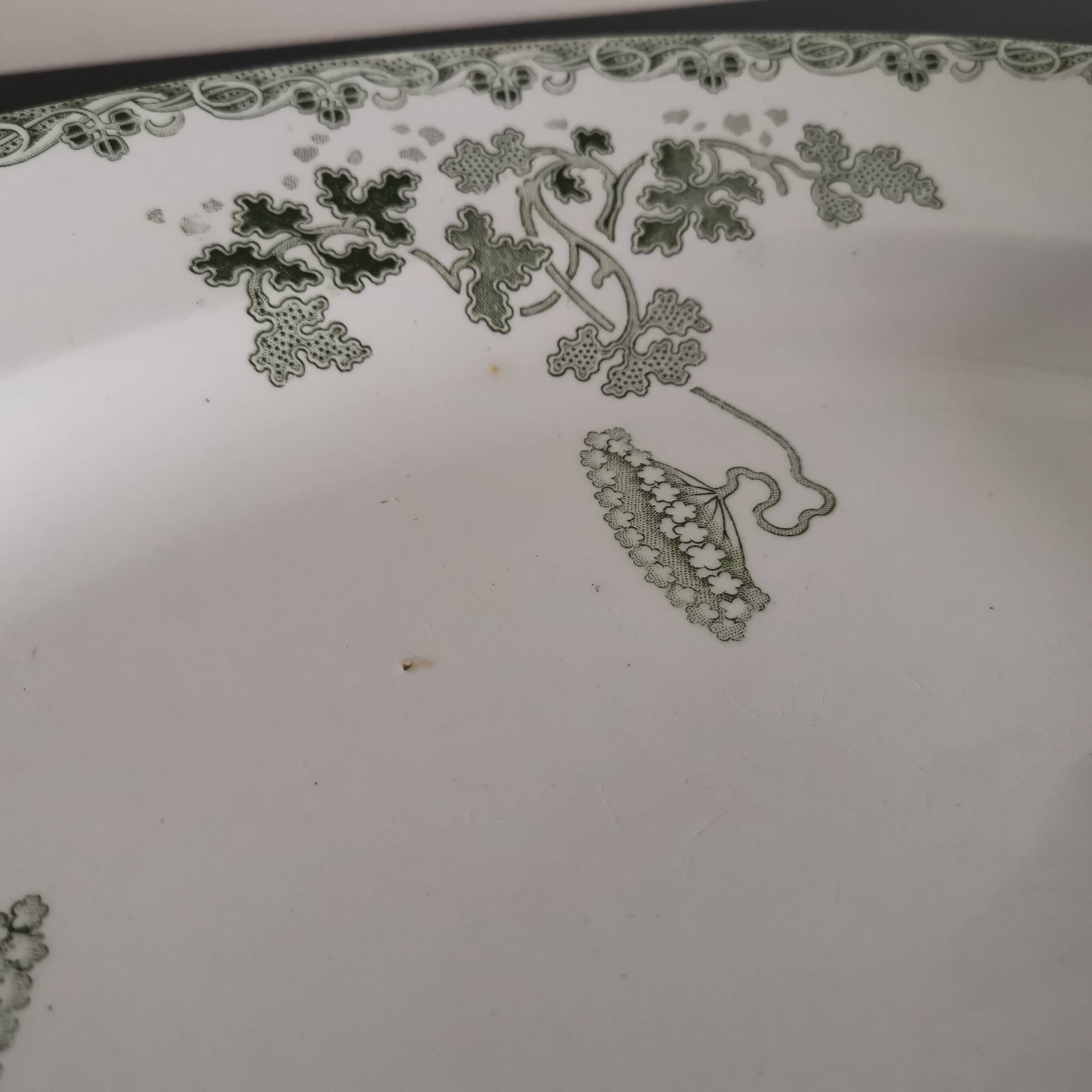 Large oval dish St Amand model "modern style" green Terre de Fer