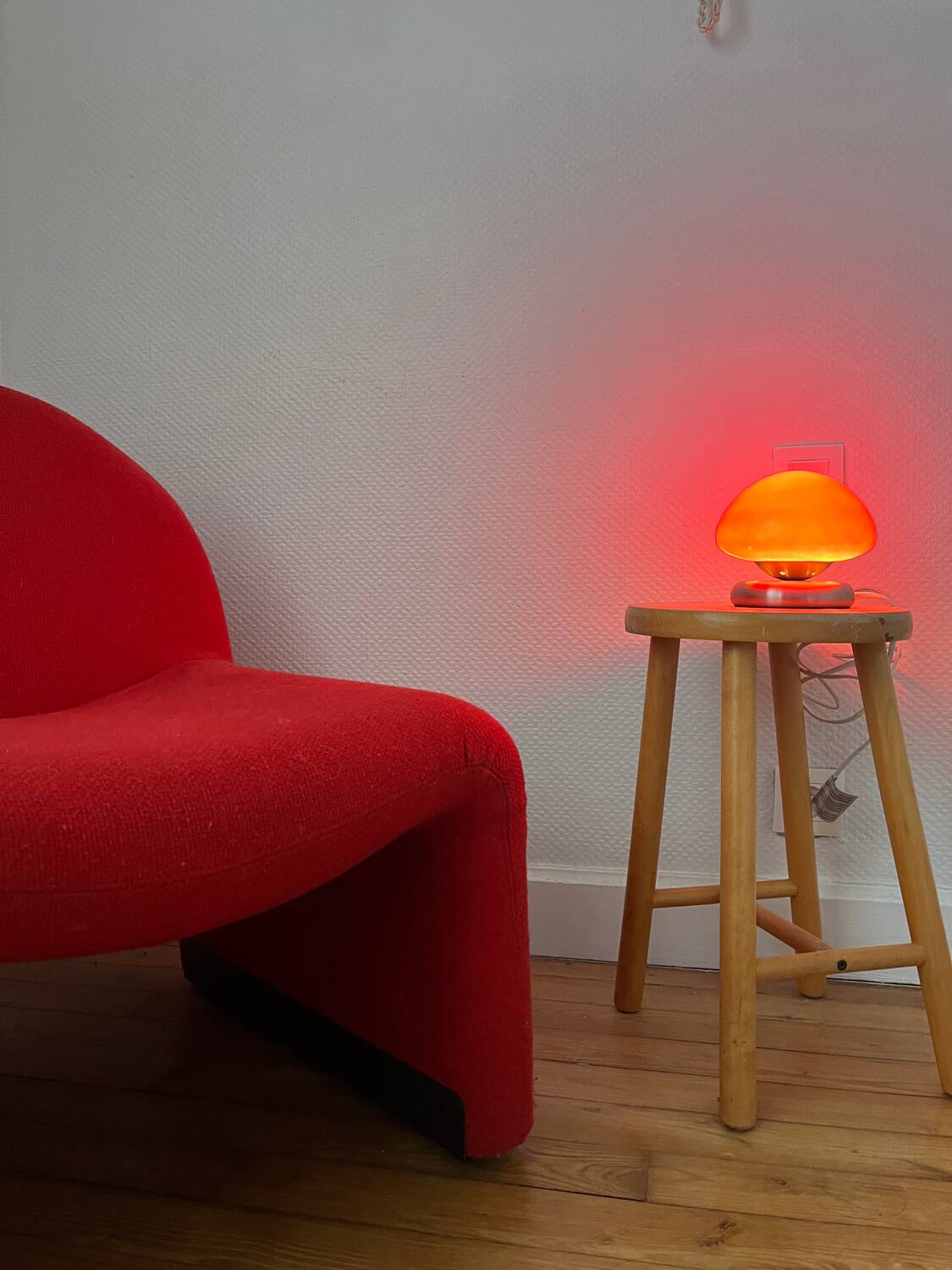 Vintage UFO touch mushroom lamp