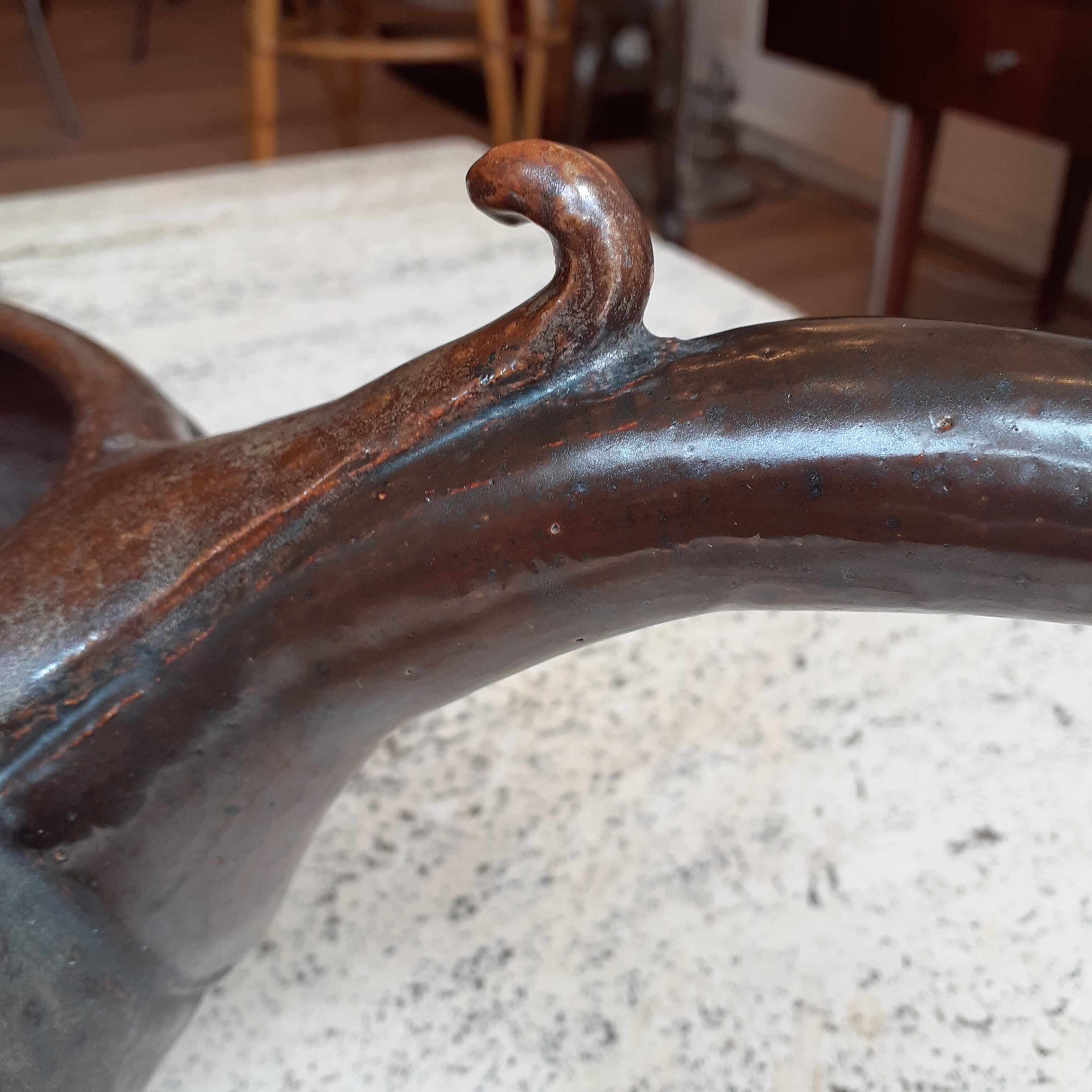 XXL enamelled sandstone pourer