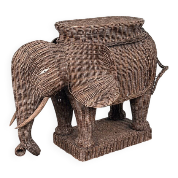 Grand support de plante éléphant en osier vintage / table d'appoint – déclaration sculpturale bohème