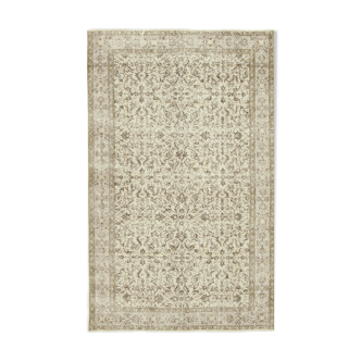 Hand-Knotted Wool Turkish Beige Carpet 173 cm x 277 cm - 38878