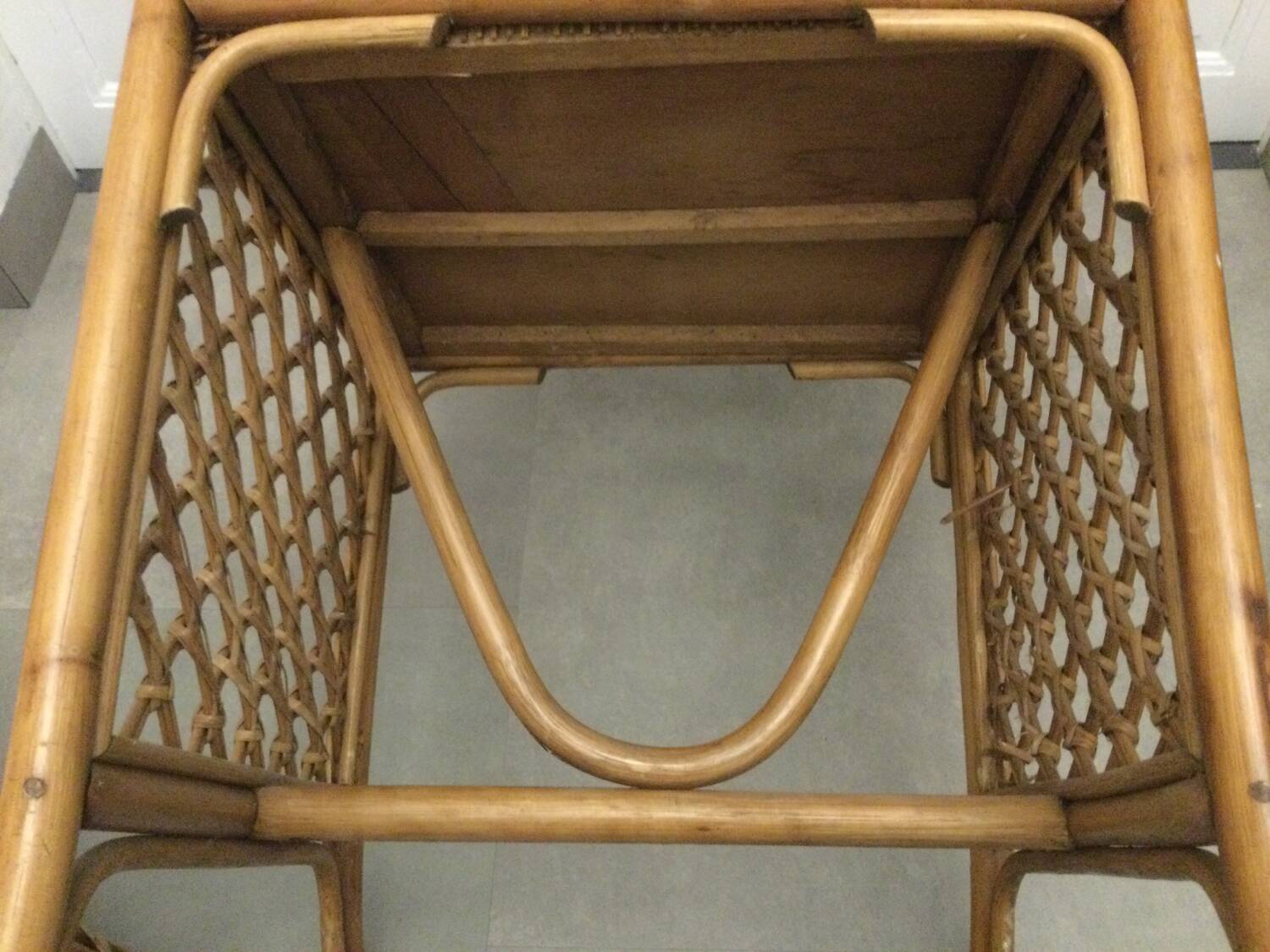 Table and 2 armchairs set in rattan and wicker, 70s/80s