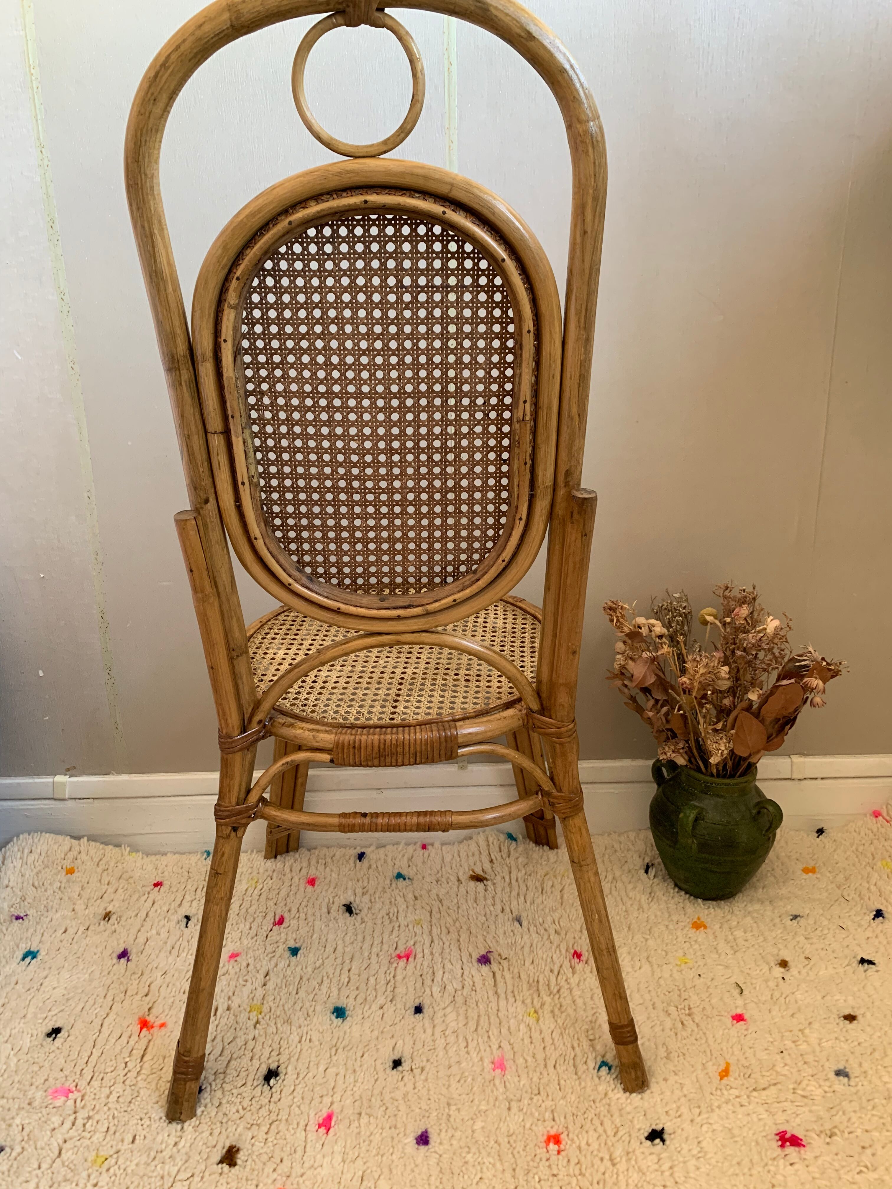 Vintage lounge chair