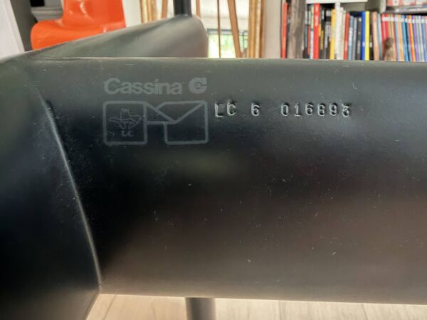 Table LC6 Le Corbusier