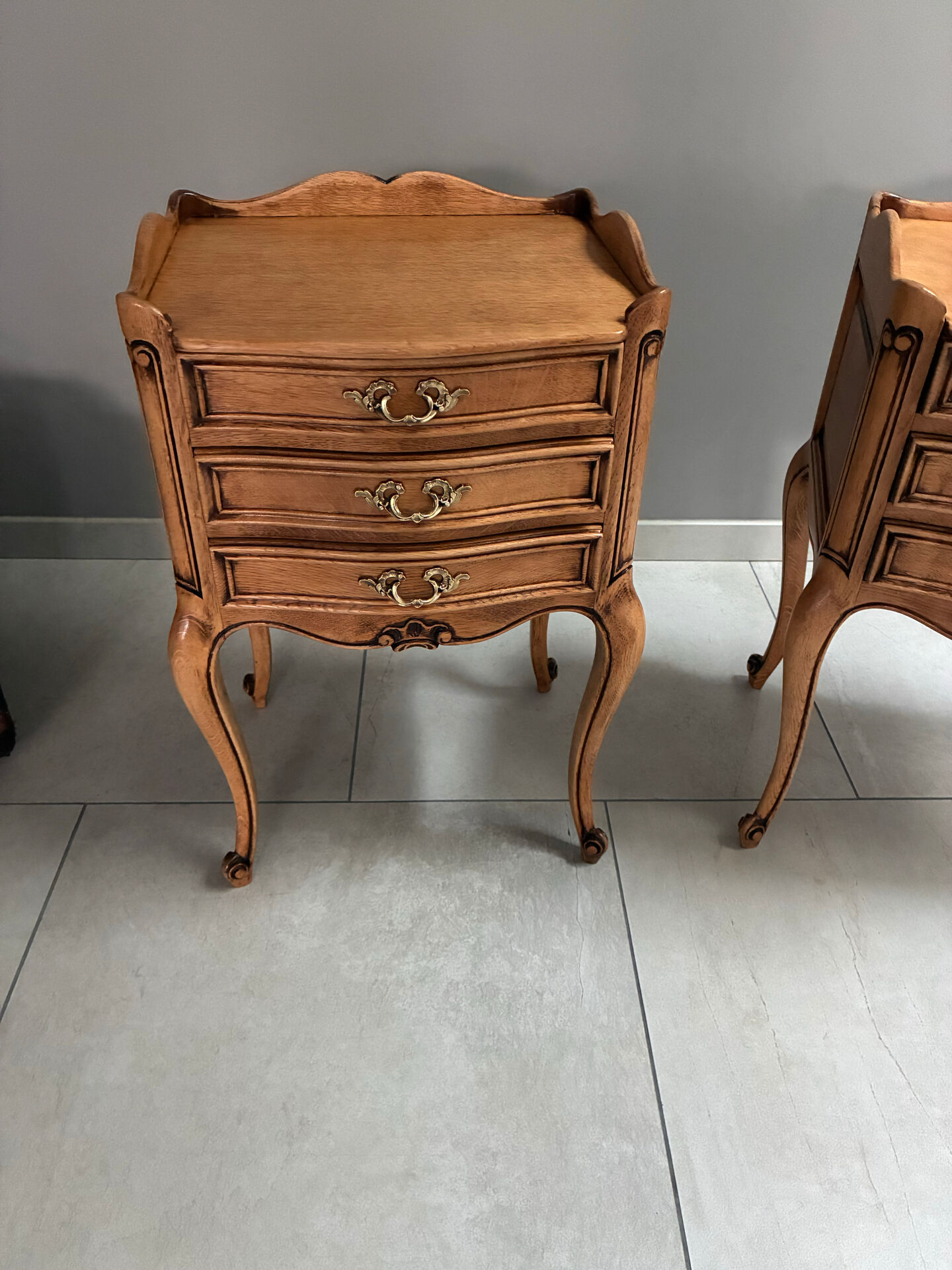Bedside table