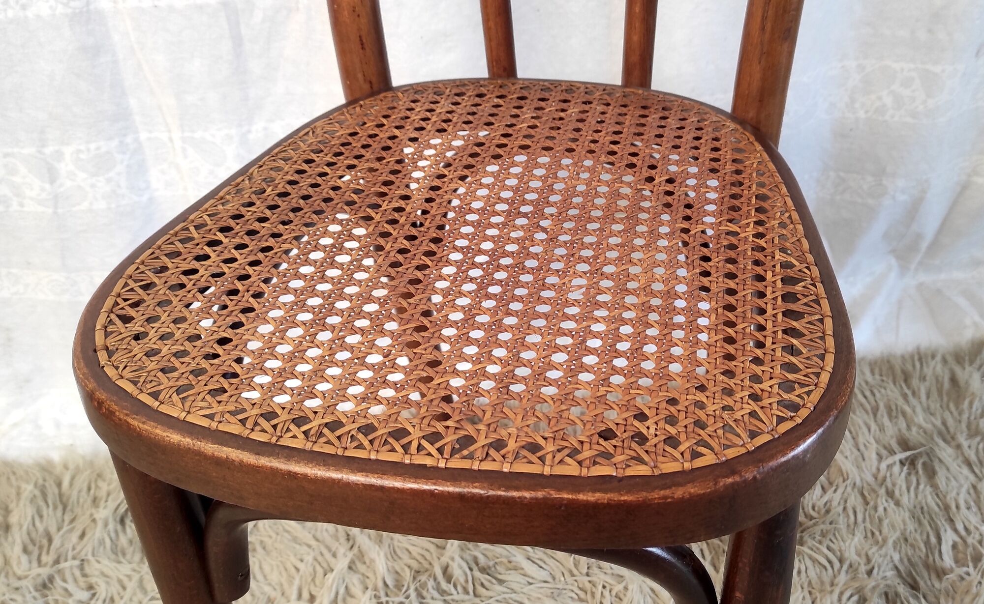 Chaise bistrot en bois courbé et cannage début XXème