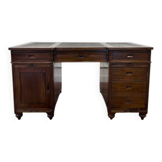 Classic English Desk with Black Inlay
