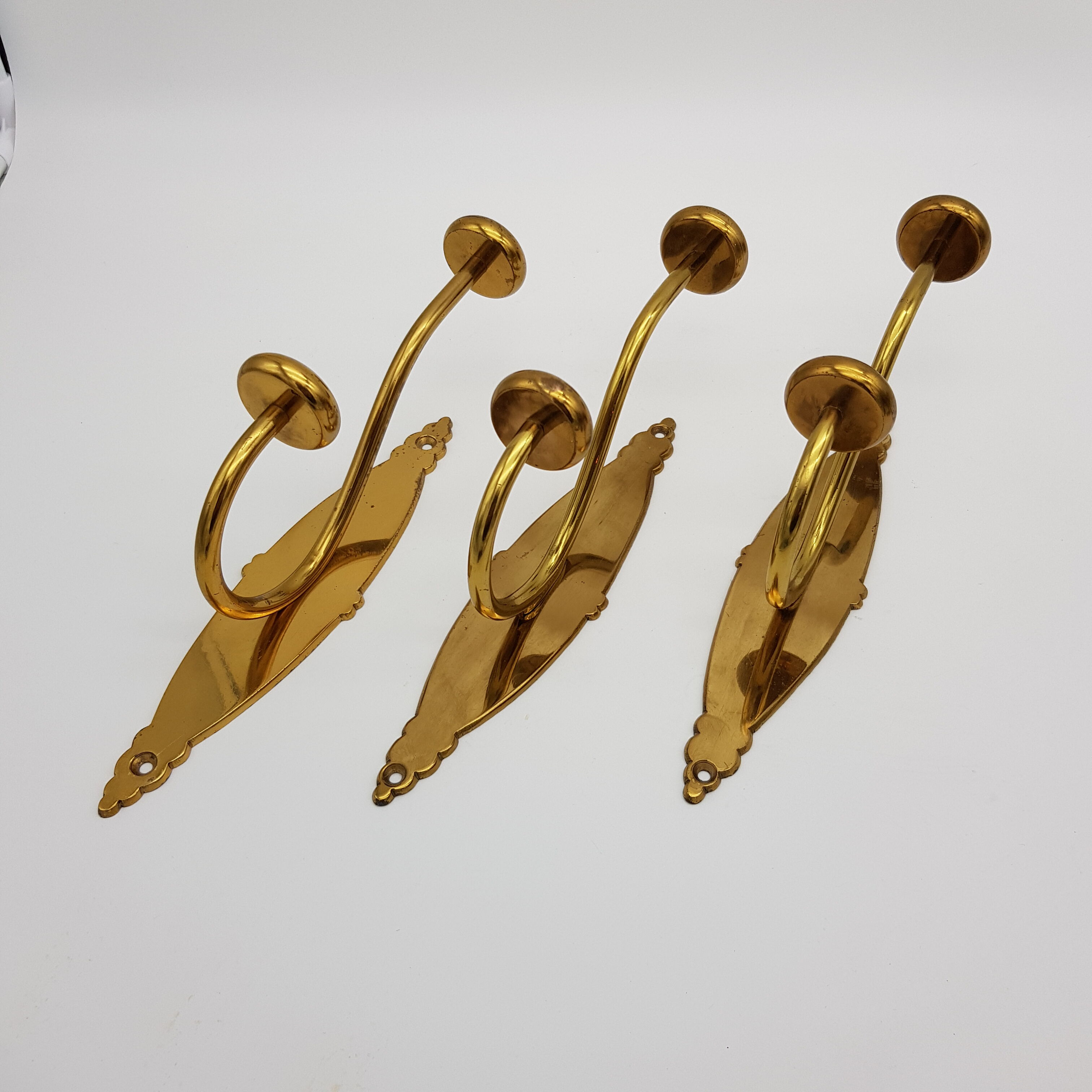 Lot of 3 golden brass crochet pads