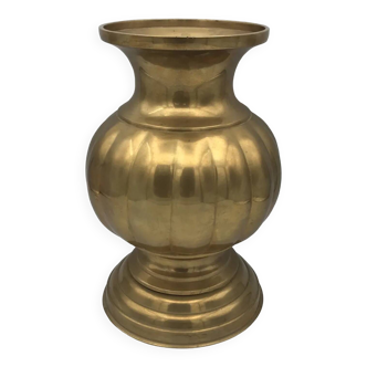 Vintage ball shape vase with godron in brass