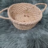 Round woven basket in natural fibers - handmade
