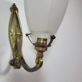 Vintage wall lamp in brass and frosted glass 1950s
