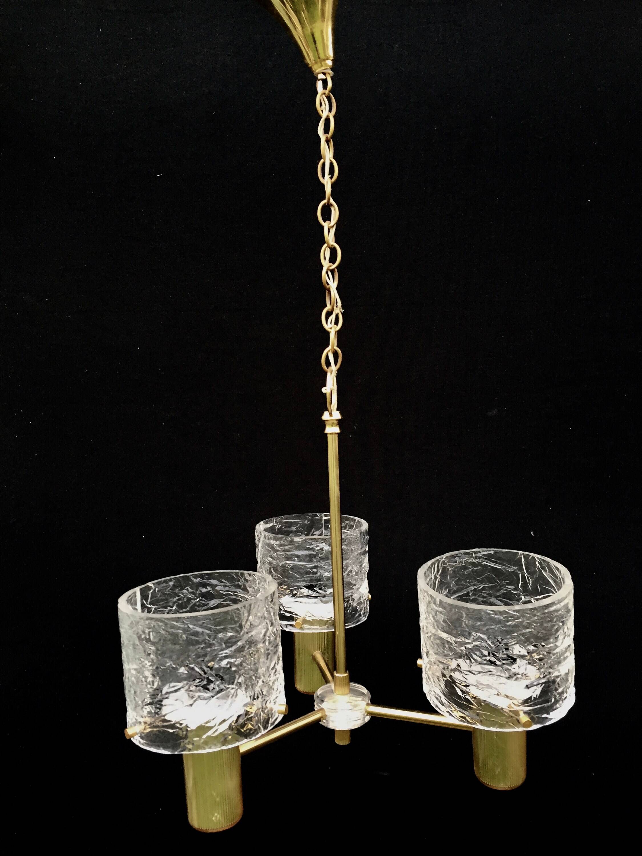 3-light tulip chandelier in gold plexiglass and plastic