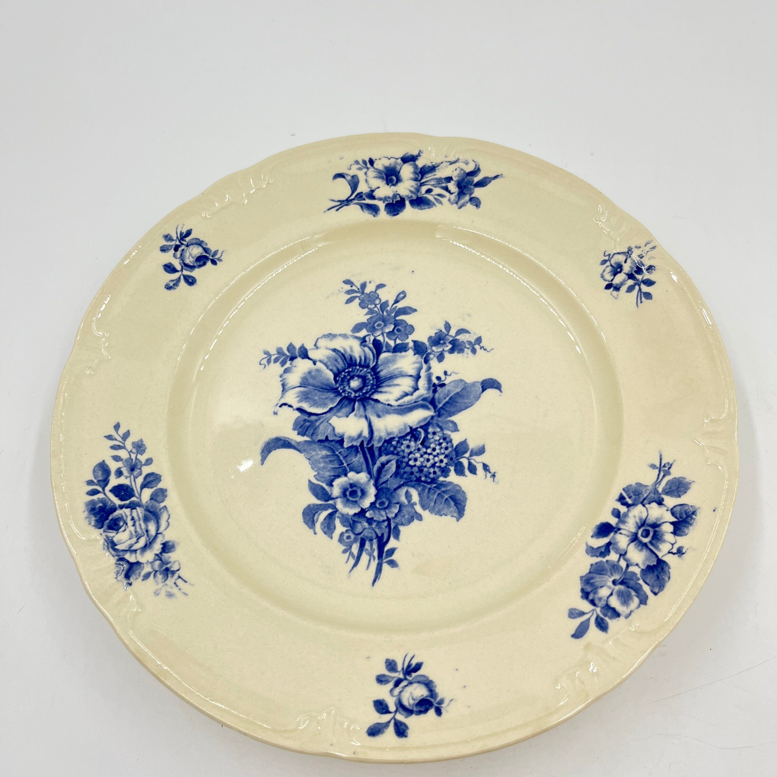 Set of 20 plates Boch Frères décor Rhodia