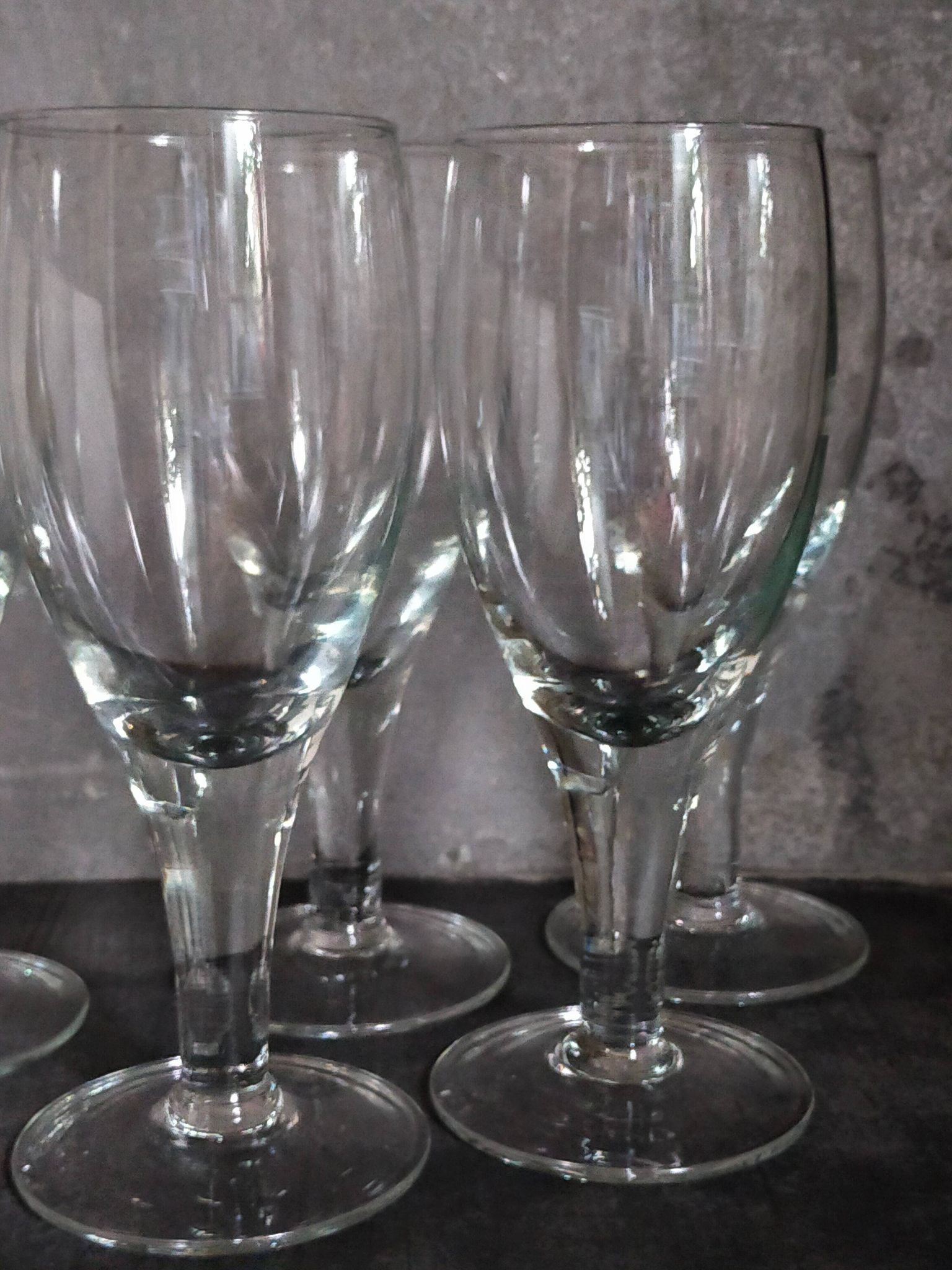 Six verres à pieds en verre soufflé XXL