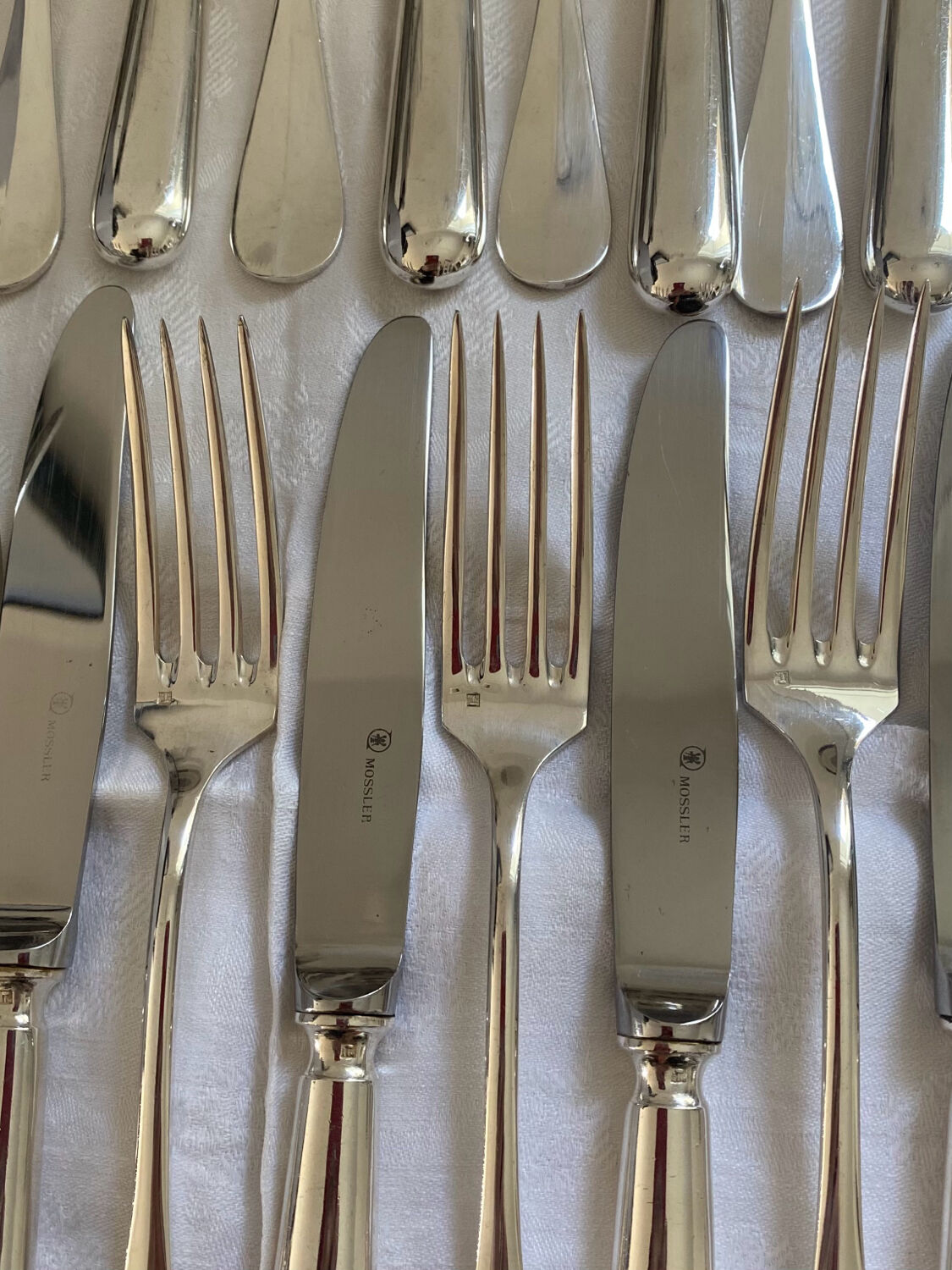 Silver-plated cheese cutlery mossler