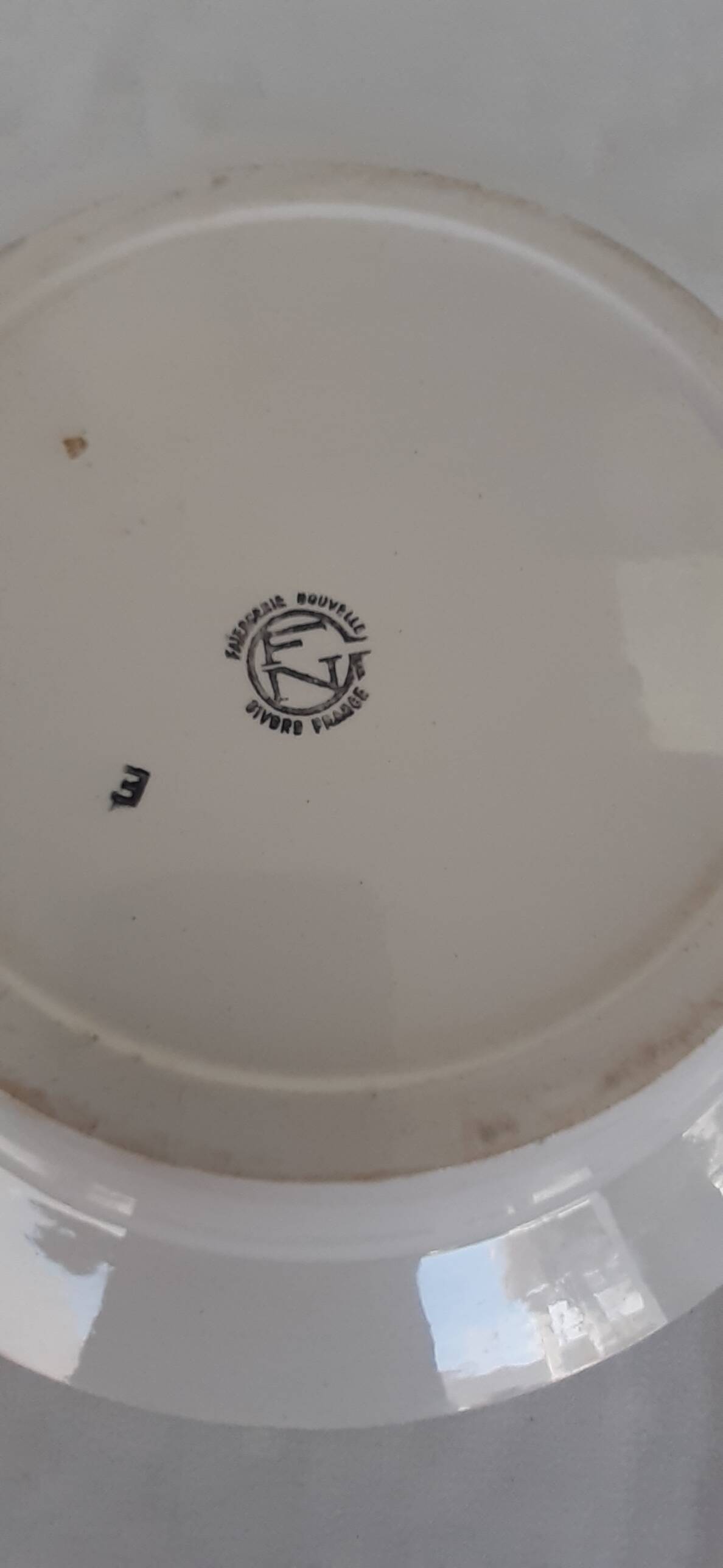 Set of 3 old GIVORS earthenware dishes