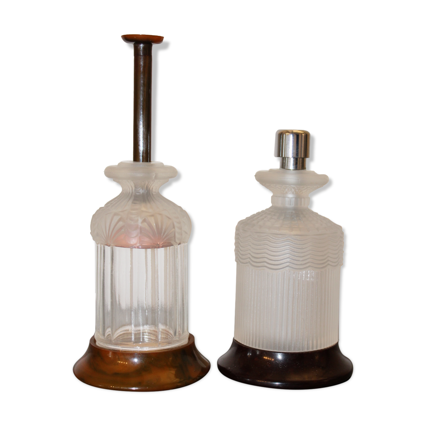 Mustard and salt shaker in glass and bakelite