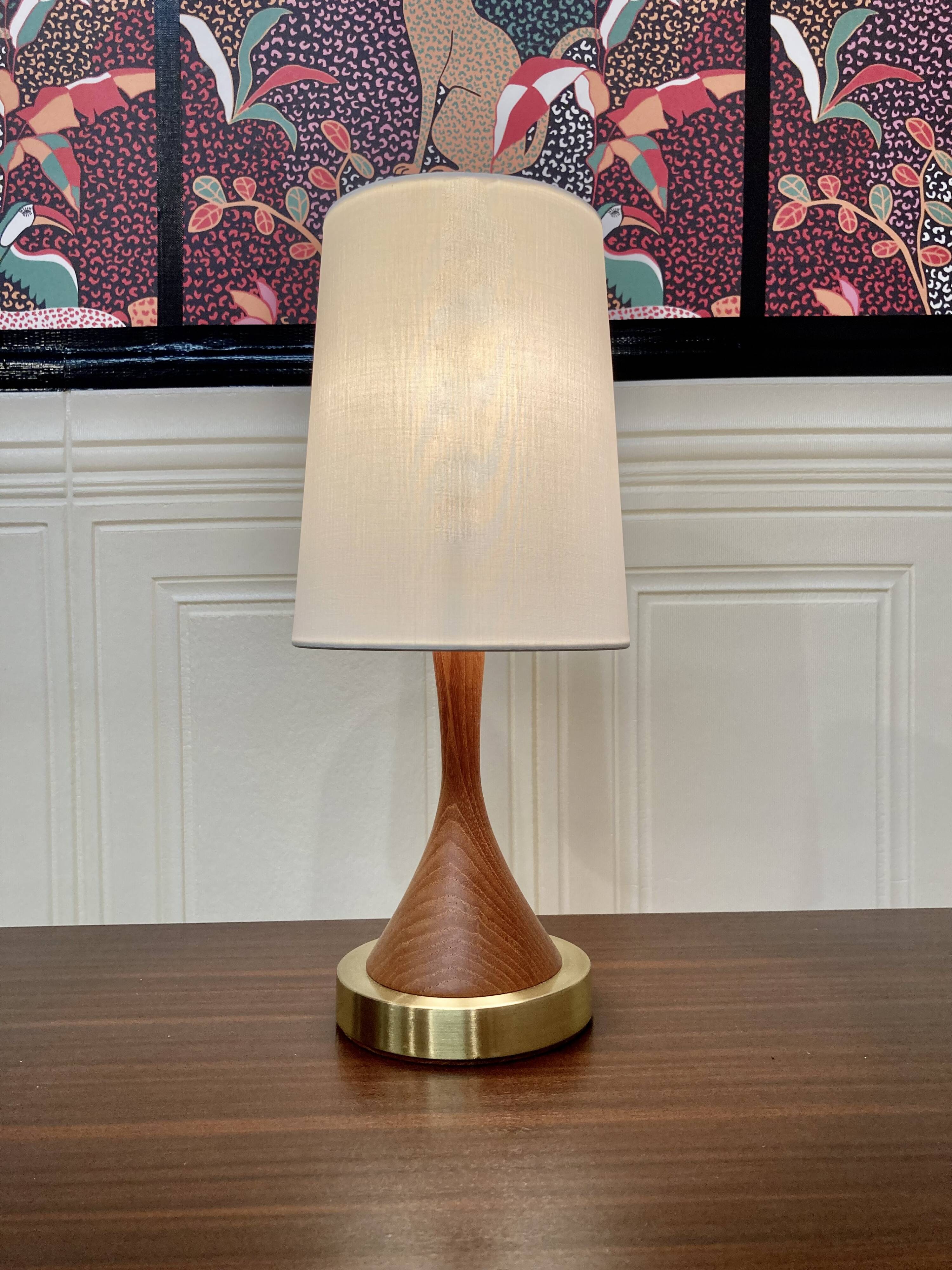 SCANDINAVIAN DESIGN LAMP 1950.