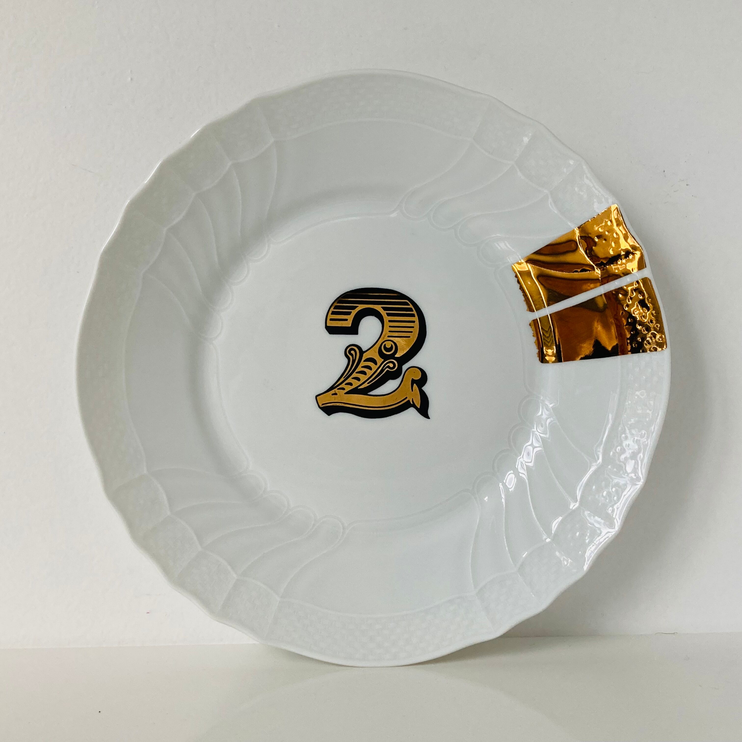 Suite of six plates Paola Navone Collection by Richard Ginory Italy model Elbe