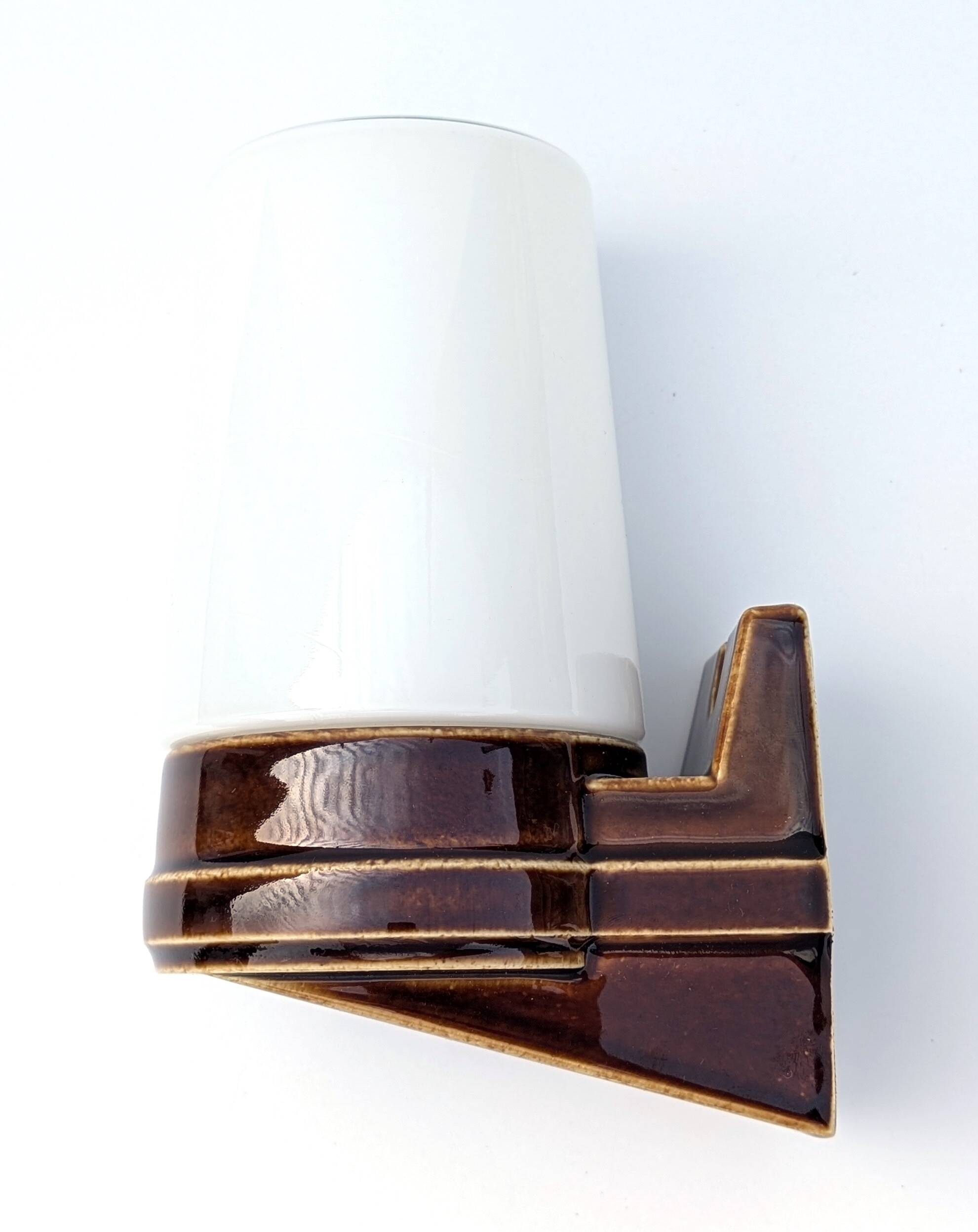 IFÖ 6070 bathroom wall light by Sigvard Bernadotte from the 1960s with box.