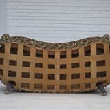 Canapé danois courbé 2 places des années 1960, velours d'ameublement vert, bois de hêtre.