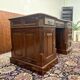 Bureau anglais classique avec incrustations vertes